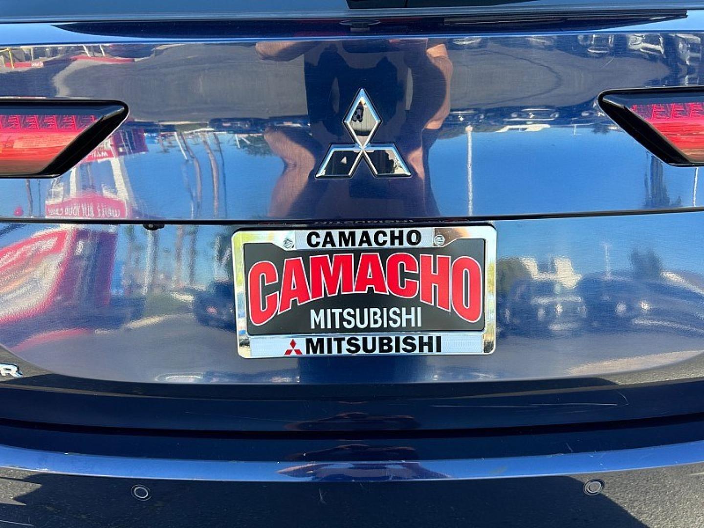 2024 blue Mitsubishi Outlander (JA4J4VA8XRZ) with an 4-Cyl 2.5 Liter engine, Automatic CVT transmission, located at 412 Auto Vista Drive, Palmdale, 93551, (661) 945-0620, 34.592636, -118.136681- Photo#11