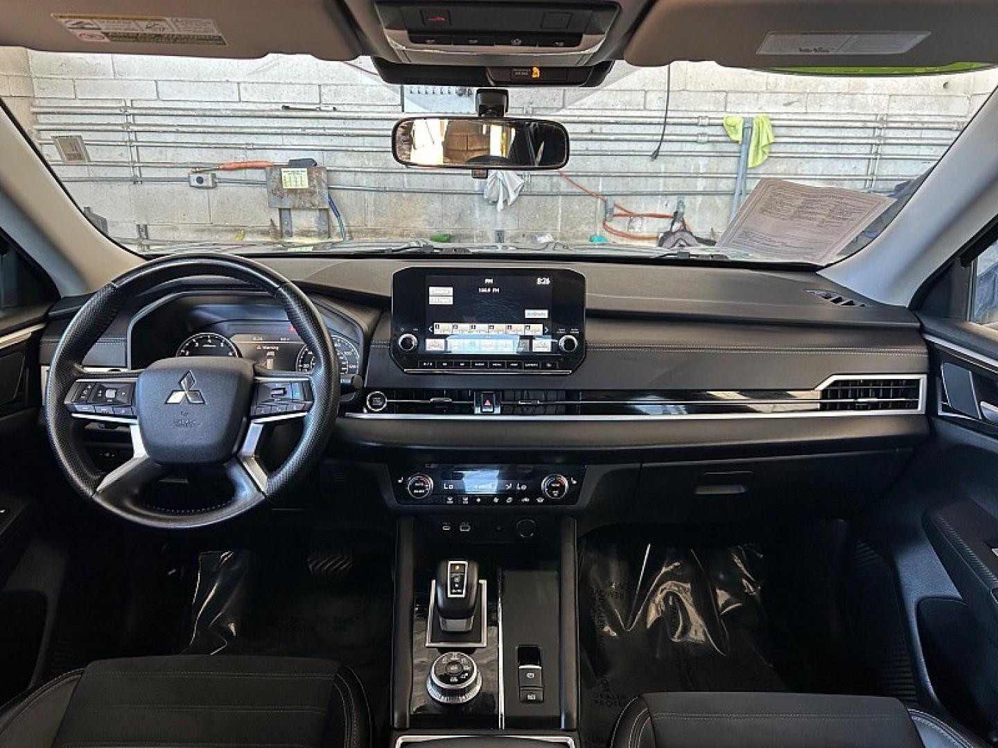 2024 blue Mitsubishi Outlander (JA4J4VA8XRZ) with an 4-Cyl 2.5 Liter engine, Automatic CVT transmission, located at 412 Auto Vista Drive, Palmdale, 93551, (661) 945-0620, 34.592636, -118.136681- Photo#22