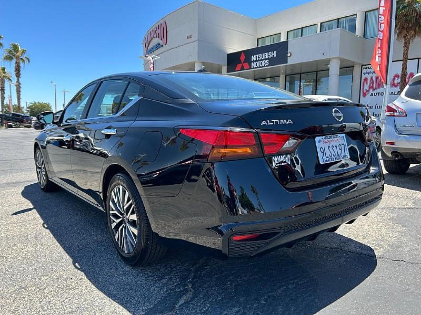 2024 BLACK Nissan Altima (1N4BL4DV7RN) with an 4-Cyl 2.5 Liter engine, Automatic Xtronic CVT transmission, located at 412 Auto Vista Drive, Palmdale, 93551, (661) 945-0620, 34.592636, -118.136681 - Photo#19