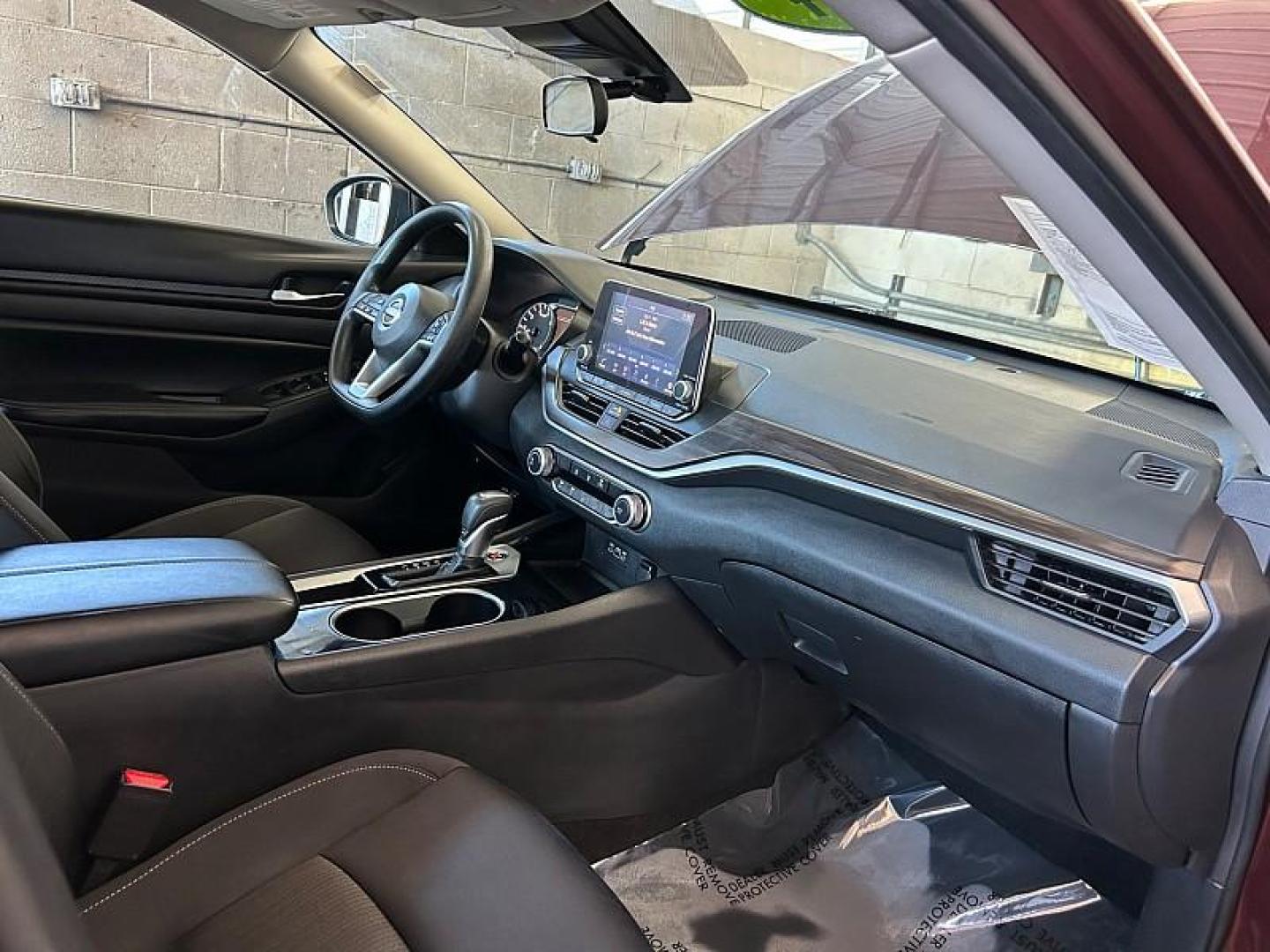 2024 RED Nissan Altima (1N4BL4DV9RN) with an 4-Cyl 2.5 Liter engine, Automatic Xtronic CVT transmission, located at 412 Auto Vista Drive, Palmdale, 93551, (661) 945-0620, 34.592636, -118.136681 - Photo#9