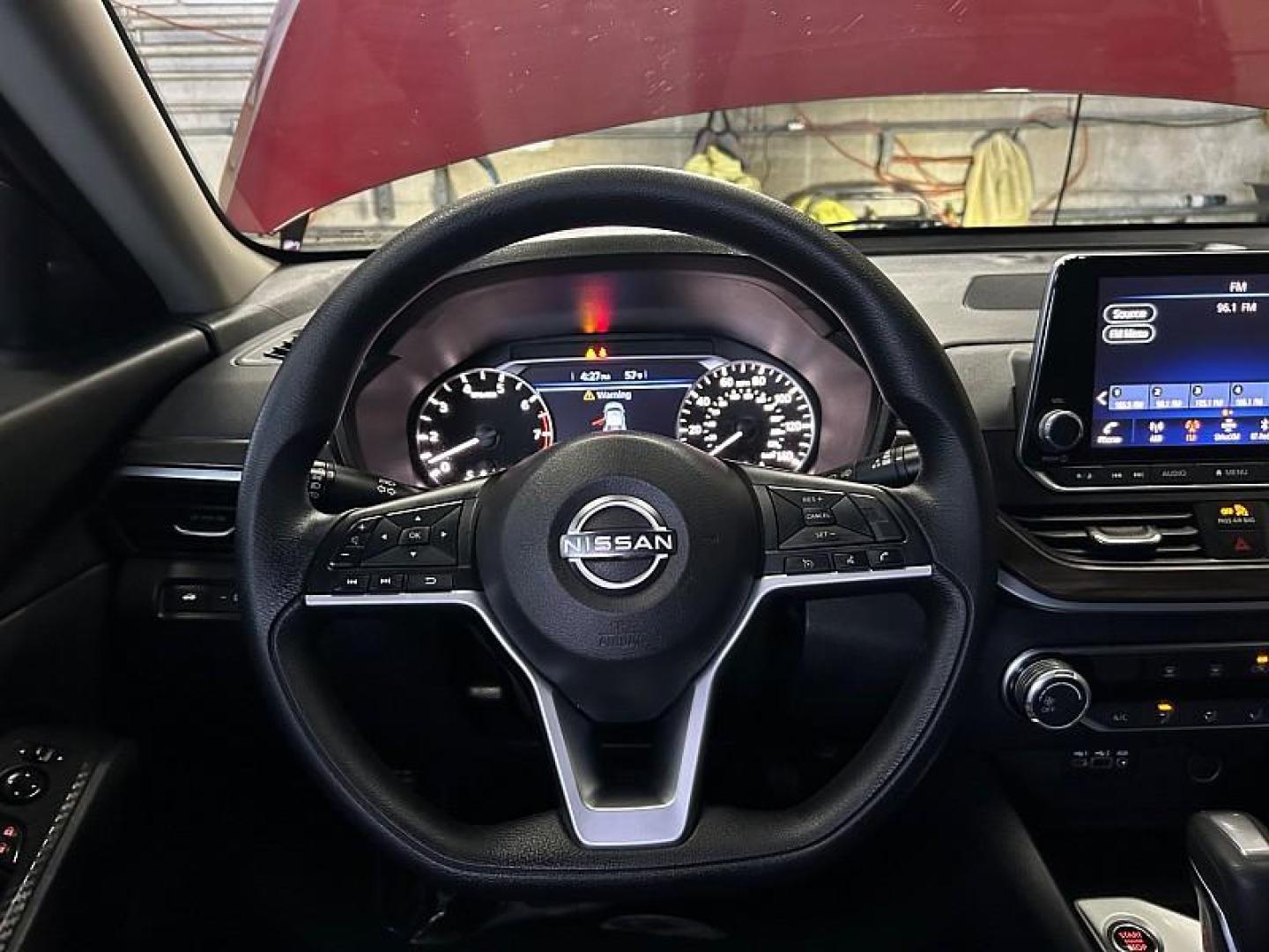 2024 RED Nissan Altima (1N4BL4DV7RN) with an 4-Cyl 2.5 Liter engine, Automatic Xtronic CVT transmission, located at 412 Auto Vista Drive, Palmdale, 93551, (661) 945-0620, 34.592636, -118.136681 - Photo#20