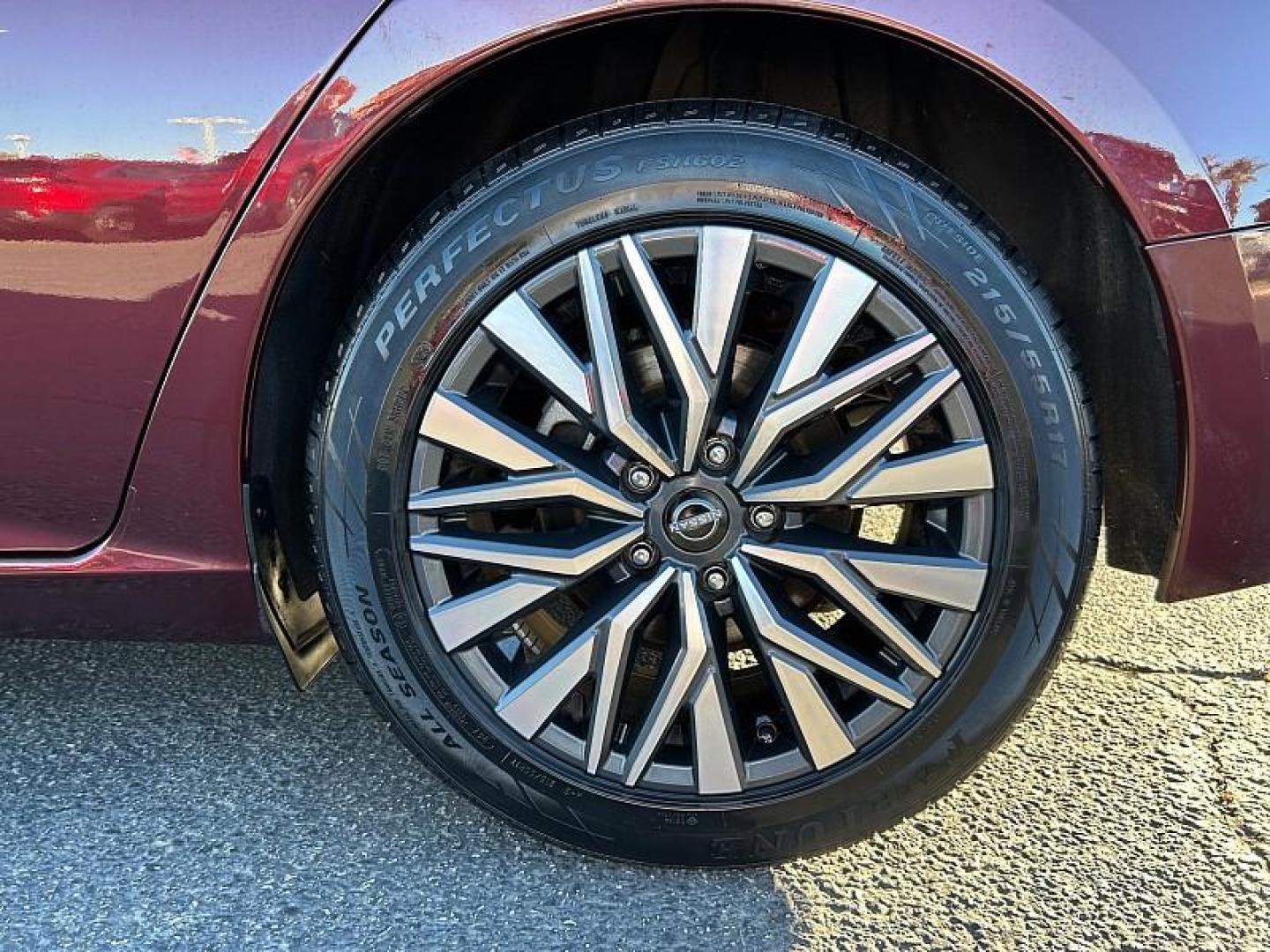 2024 RED Nissan Altima (1N4BL4DV7RN) with an 4-Cyl 2.5 Liter engine, Automatic Xtronic CVT transmission, located at 412 Auto Vista Drive, Palmdale, 93551, (661) 945-0620, 34.592636, -118.136681 - Photo#13