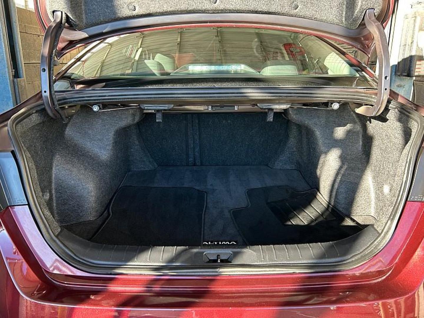 2024 RED Nissan Altima (1N4BL4DV7RN) with an 4-Cyl 2.5 Liter engine, Automatic Xtronic CVT transmission, located at 412 Auto Vista Drive, Palmdale, 93551, (661) 945-0620, 34.592636, -118.136681 - Photo#27