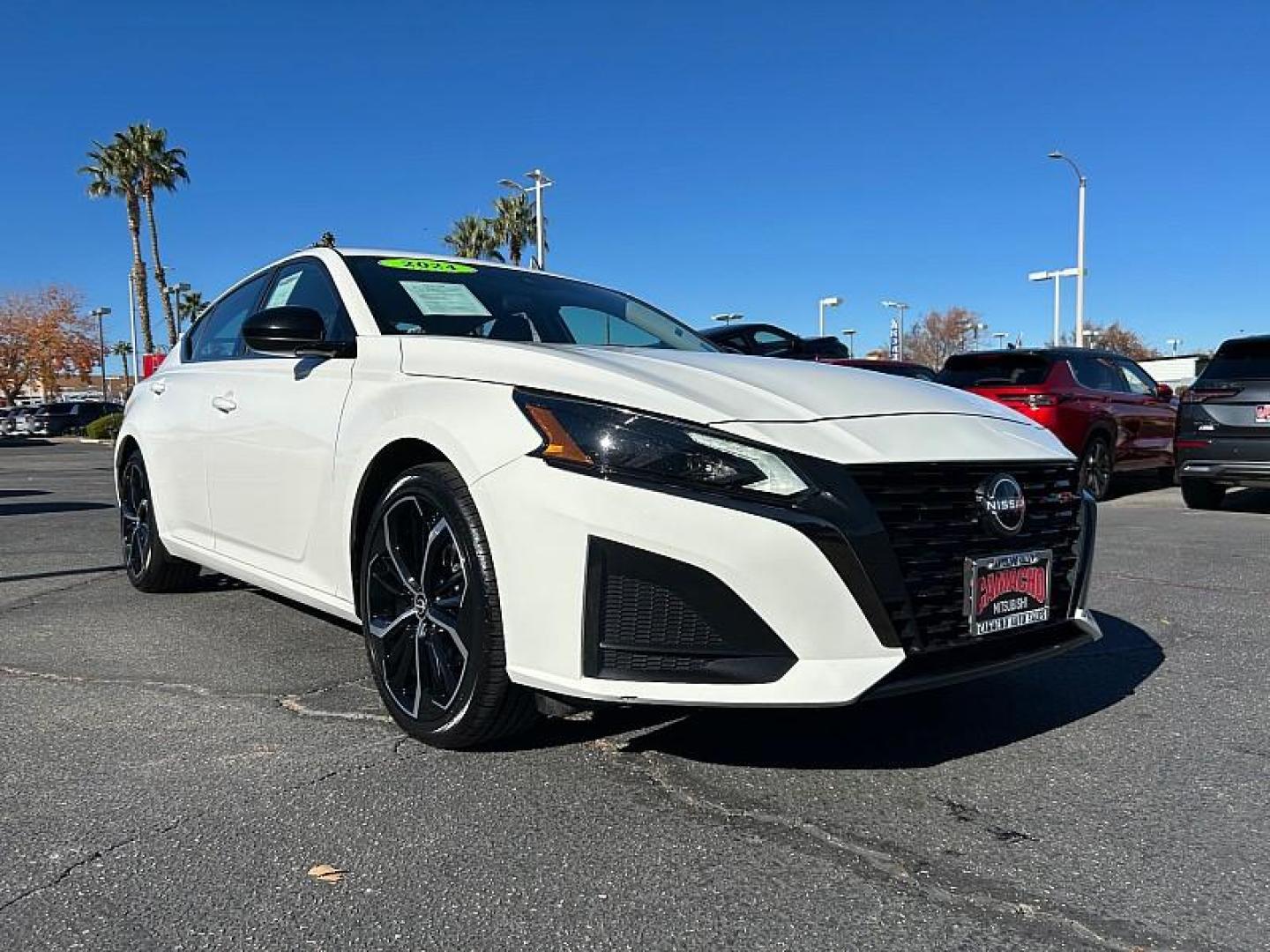 2024 WHITE Nissan Altima (1N4BL4CVXRN) with an 4-Cyl 2.5 Liter engine, Automatic Xtronic CVT transmission, located at 412 Auto Vista Drive, Palmdale, 93551, (661) 945-0620, 34.592636, -118.136681 - Photo#1