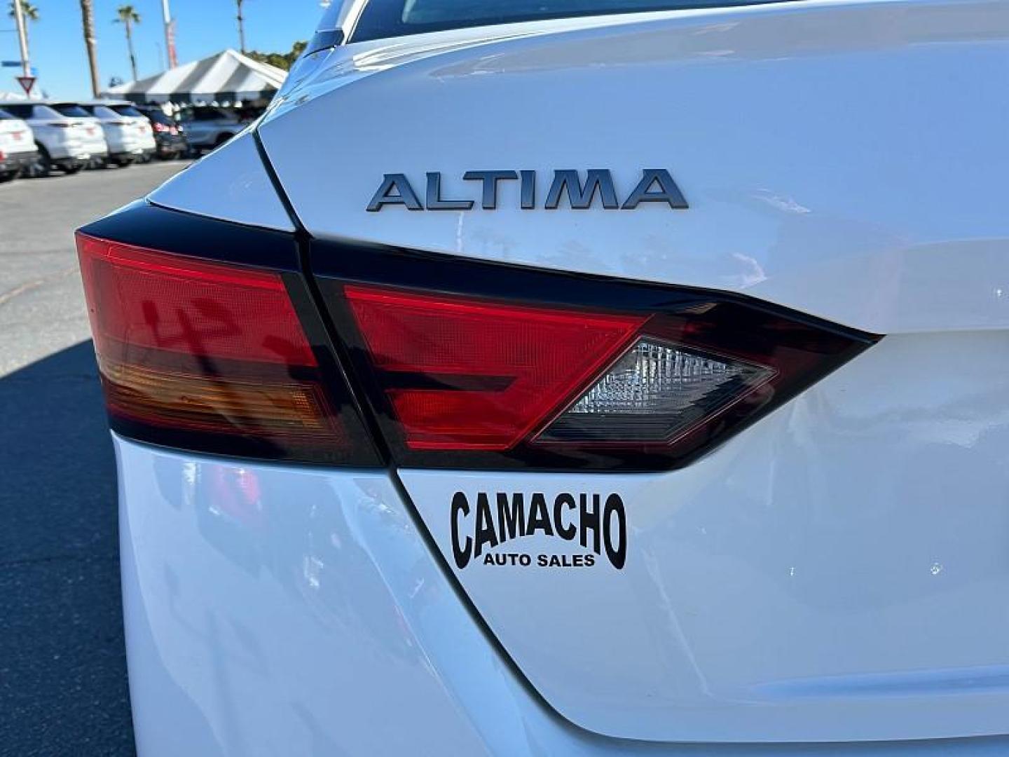 2024 WHITE Nissan Altima (1N4BL4CVXRN) with an 4-Cyl 2.5 Liter engine, Automatic Xtronic CVT transmission, located at 412 Auto Vista Drive, Palmdale, 93551, (661) 945-0620, 34.592636, -118.136681 - Photo#16