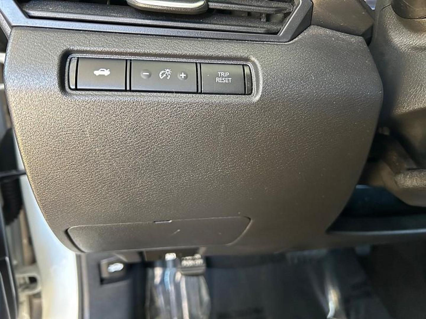 2024 WHITE Nissan Altima (1N4BL4CVXRN) with an 4-Cyl 2.5 Liter engine, Automatic Xtronic CVT transmission, located at 412 Auto Vista Drive, Palmdale, 93551, (661) 945-0620, 34.592636, -118.136681 - Photo#29