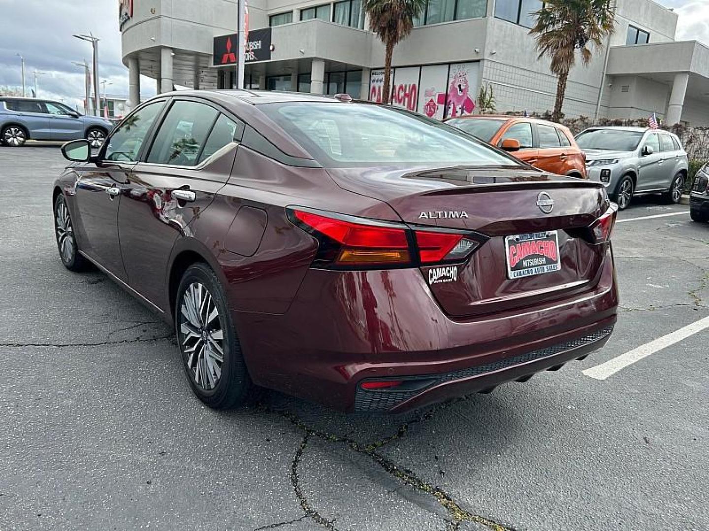 2024 RED Nissan Altima (1N4BL4DV2RN) with an 4-Cyl 2.5 Liter engine, Automatic Xtronic CVT transmission, located at 412 Auto Vista Drive, Palmdale, 93551, (661) 945-0620, 34.592636, -118.136681 - Photo#24