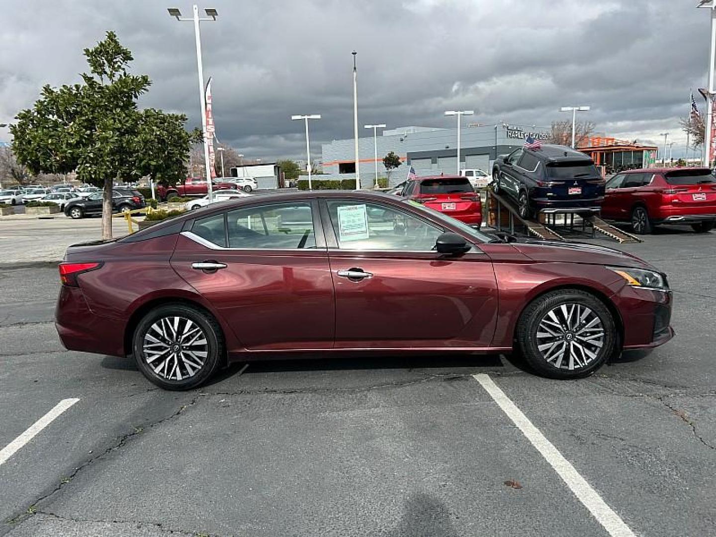 2024 RED Nissan Altima (1N4BL4DV2RN) with an 4-Cyl 2.5 Liter engine, Automatic Xtronic CVT transmission, located at 412 Auto Vista Drive, Palmdale, 93551, (661) 945-0620, 34.592636, -118.136681 - Photo#27