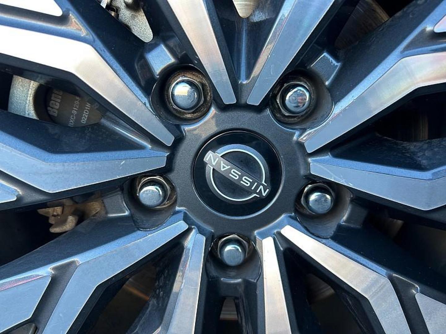 2024 GRAY Nissan Altima (1N4BL4DV3RN) with an 4-Cyl 2.5 Liter engine, Automatic Xtronic CVT transmission, located at 412 Auto Vista Drive, Palmdale, 93551, (661) 945-0620, 34.592636, -118.136681 - Photo#15