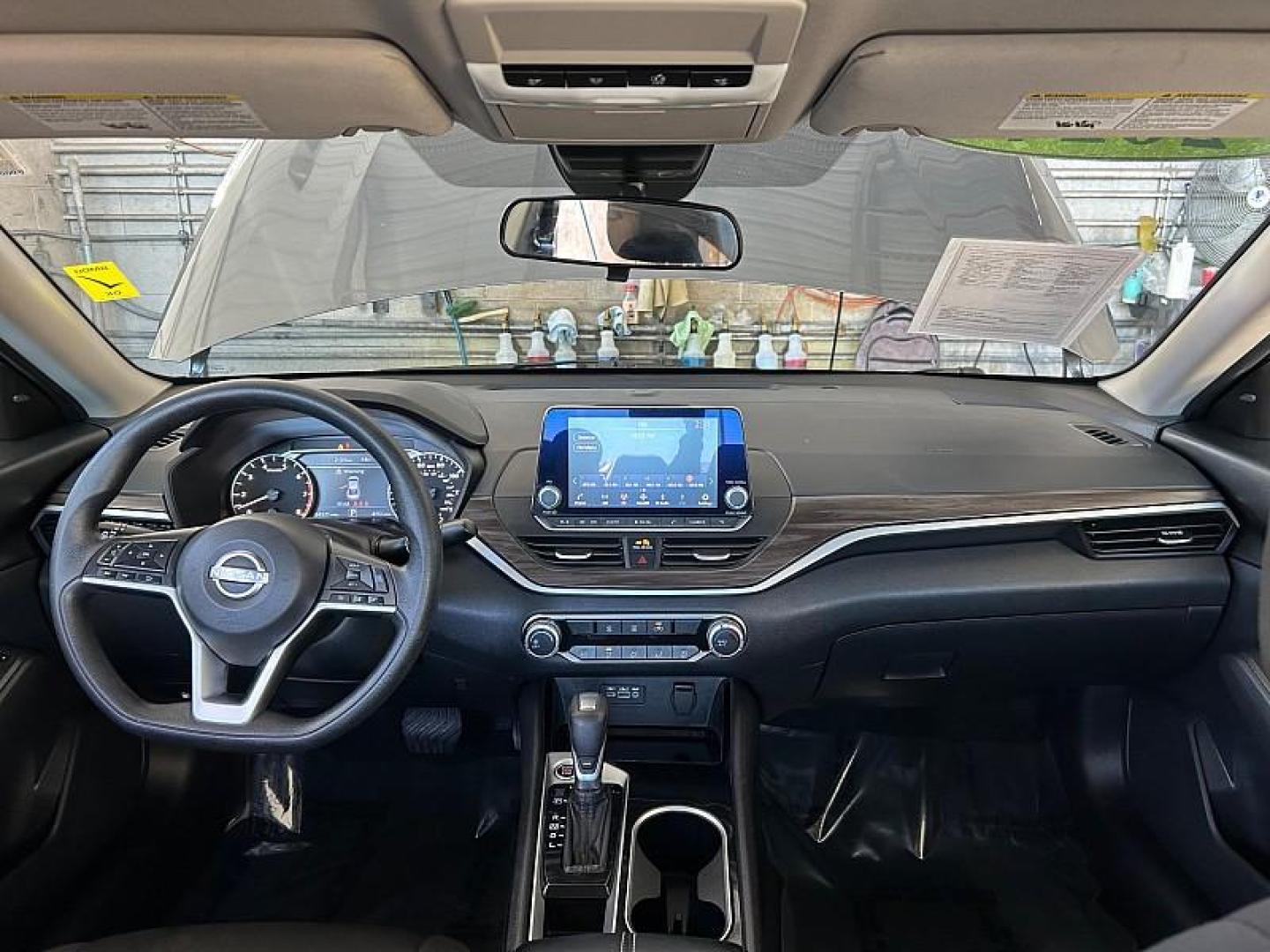 2024 GRAY Nissan Altima (1N4BL4DV3RN) with an 4-Cyl 2.5 Liter engine, Automatic Xtronic CVT transmission, located at 412 Auto Vista Drive, Palmdale, 93551, (661) 945-0620, 34.592636, -118.136681 - Photo#20