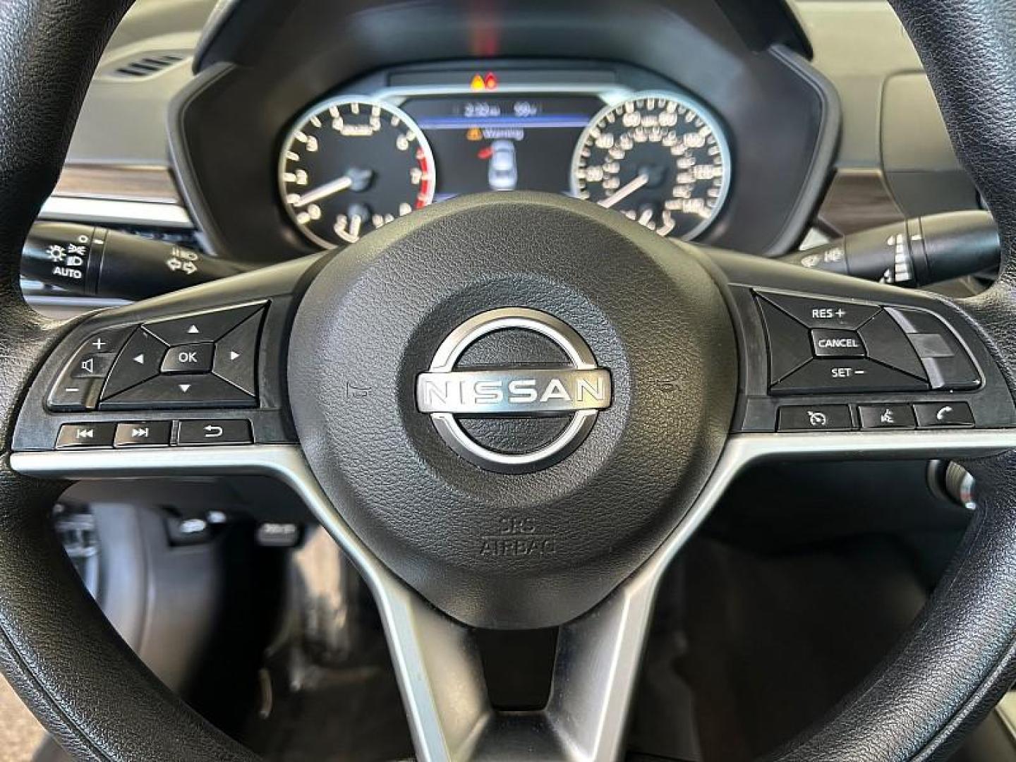 2024 GRAY Nissan Altima (1N4BL4DV3RN) with an 4-Cyl 2.5 Liter engine, Automatic Xtronic CVT transmission, located at 412 Auto Vista Drive, Palmdale, 93551, (661) 945-0620, 34.592636, -118.136681 - Photo#26