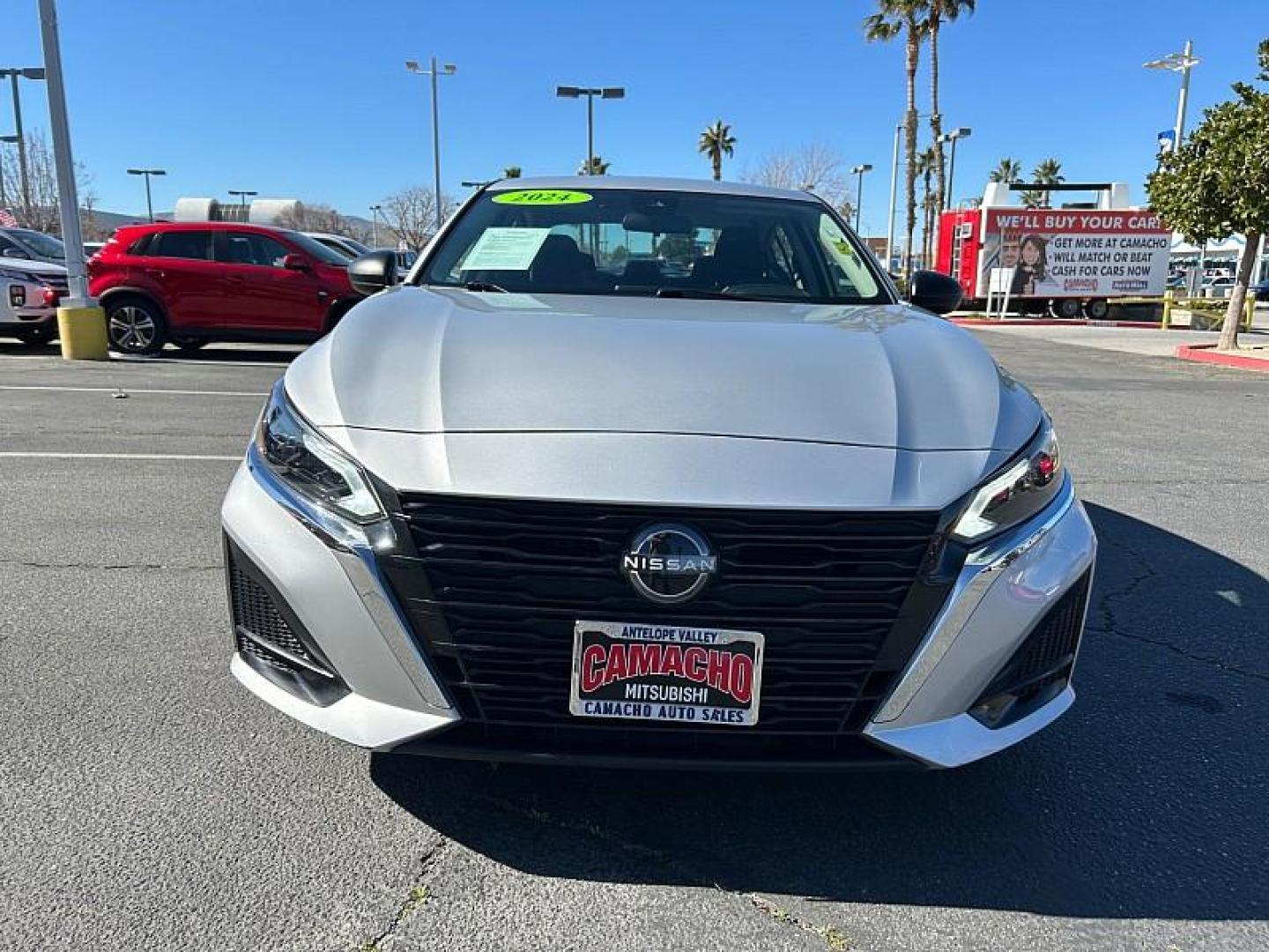 2024 SILVER Nissan Altima (1N4BL4DV4RN) with an 4-Cyl 2.5 Liter engine, Automatic Xtronic CVT transmission, located at 412 Auto Vista Drive, Palmdale, 93551, (661) 945-0620, 34.592636, -118.136681 - Photo#5