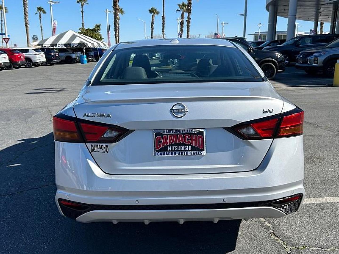 2024 SILVER Nissan Altima (1N4BL4DV4RN) with an 4-Cyl 2.5 Liter engine, Automatic Xtronic CVT transmission, located at 412 Auto Vista Drive, Palmdale, 93551, (661) 945-0620, 34.592636, -118.136681 - Photo#8