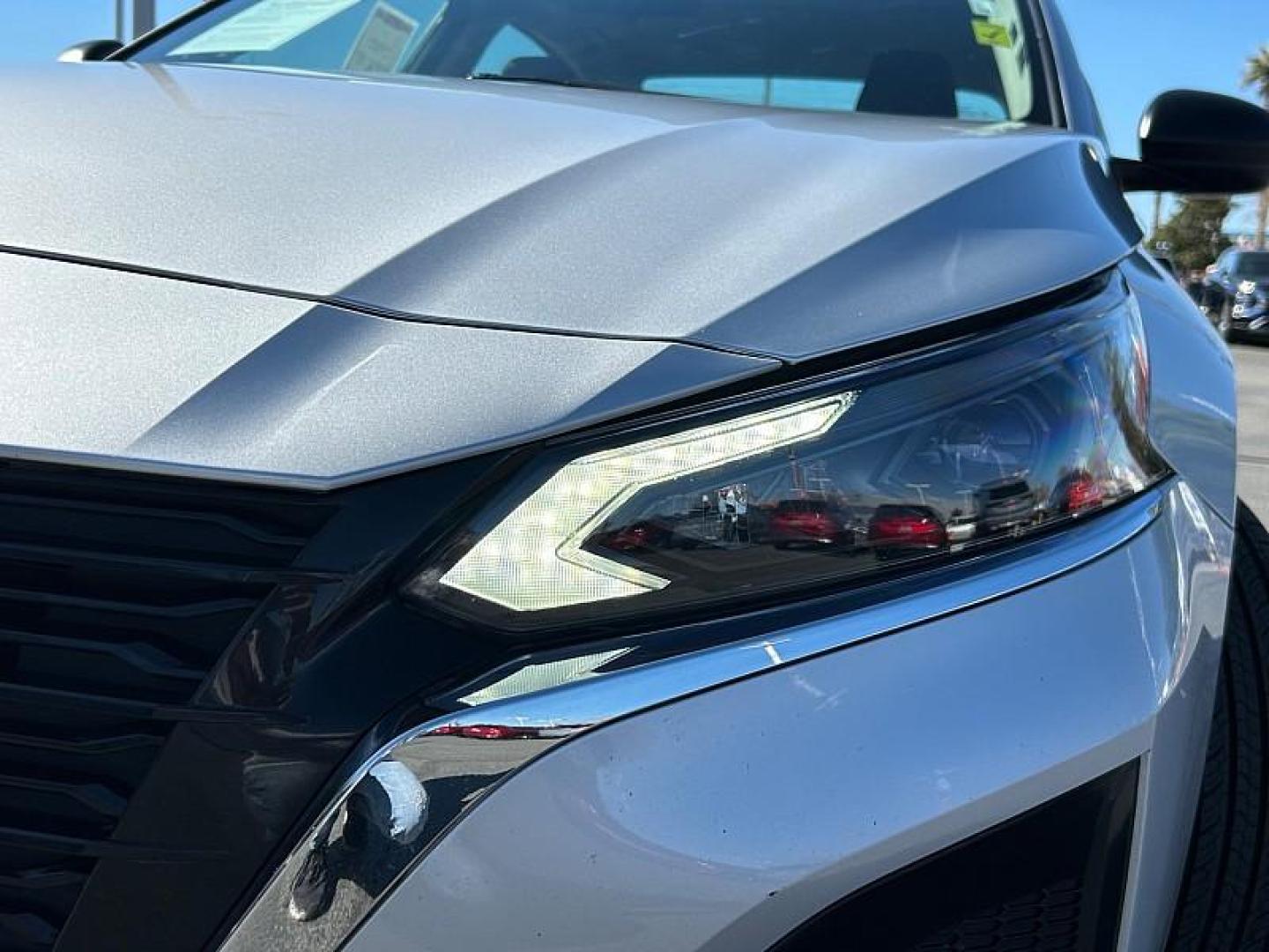 2024 SILVER Nissan Altima (1N4BL4DV4RN) with an 4-Cyl 2.5 Liter engine, Automatic Xtronic CVT transmission, located at 412 Auto Vista Drive, Palmdale, 93551, (661) 945-0620, 34.592636, -118.136681 - Photo#15