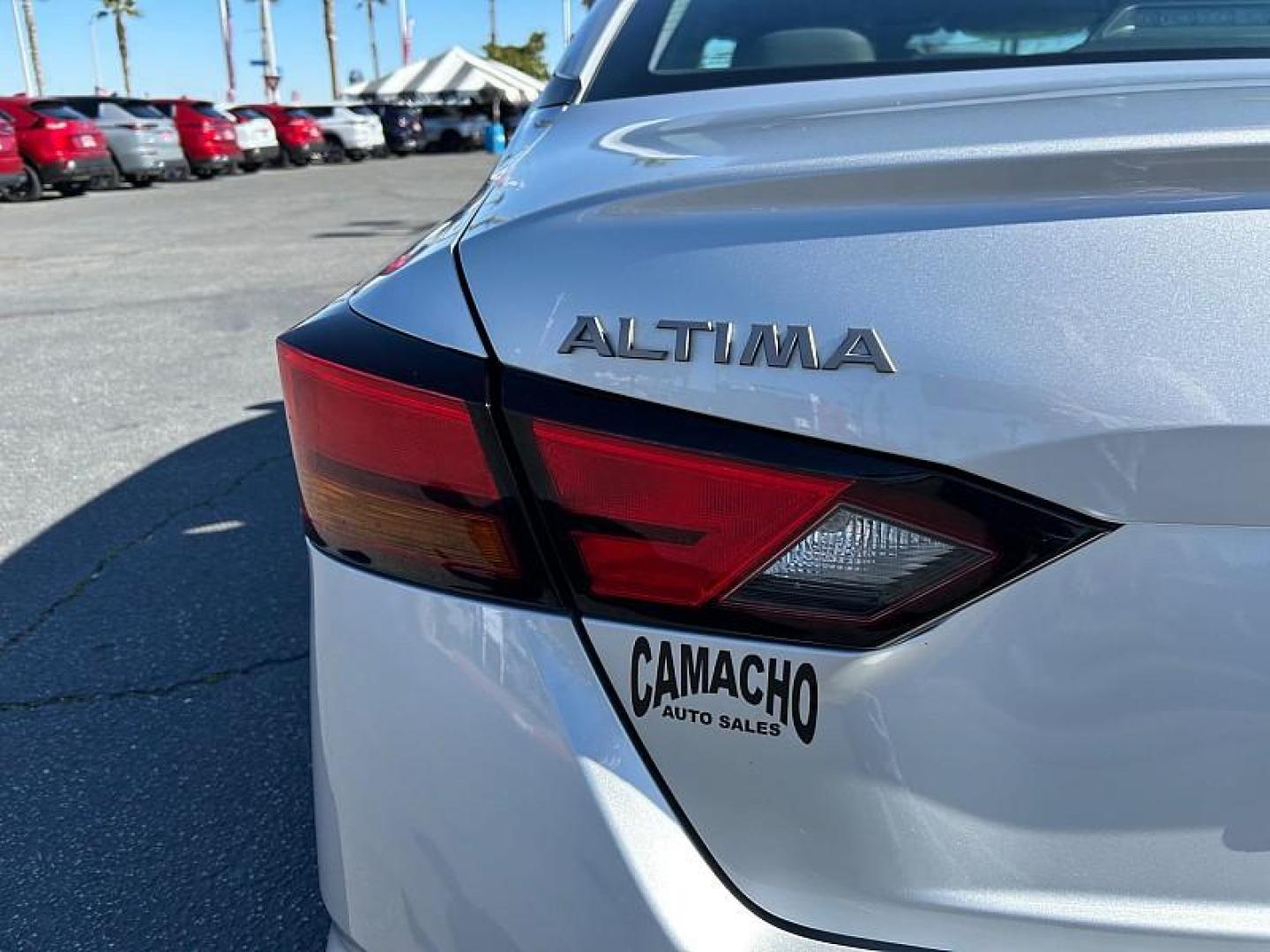 2024 SILVER Nissan Altima (1N4BL4DV4RN) with an 4-Cyl 2.5 Liter engine, Automatic Xtronic CVT transmission, located at 412 Auto Vista Drive, Palmdale, 93551, (661) 945-0620, 34.592636, -118.136681 - Photo#30