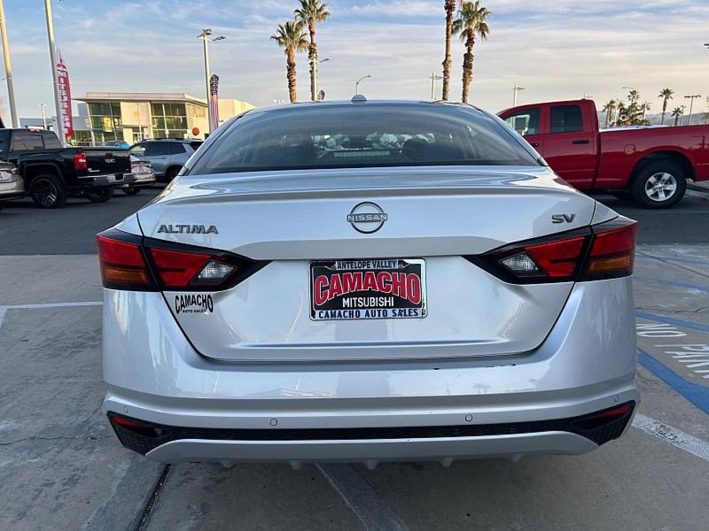 2024 SILVER Nissan Altima (1N4BL4DV3RN) with an 4-Cyl 2.5 Liter engine, Automatic Xtronic CVT transmission, located at 412 Auto Vista Drive, Palmdale, 93551, (661) 945-0620, 34.592636, -118.136681 - Photo#23