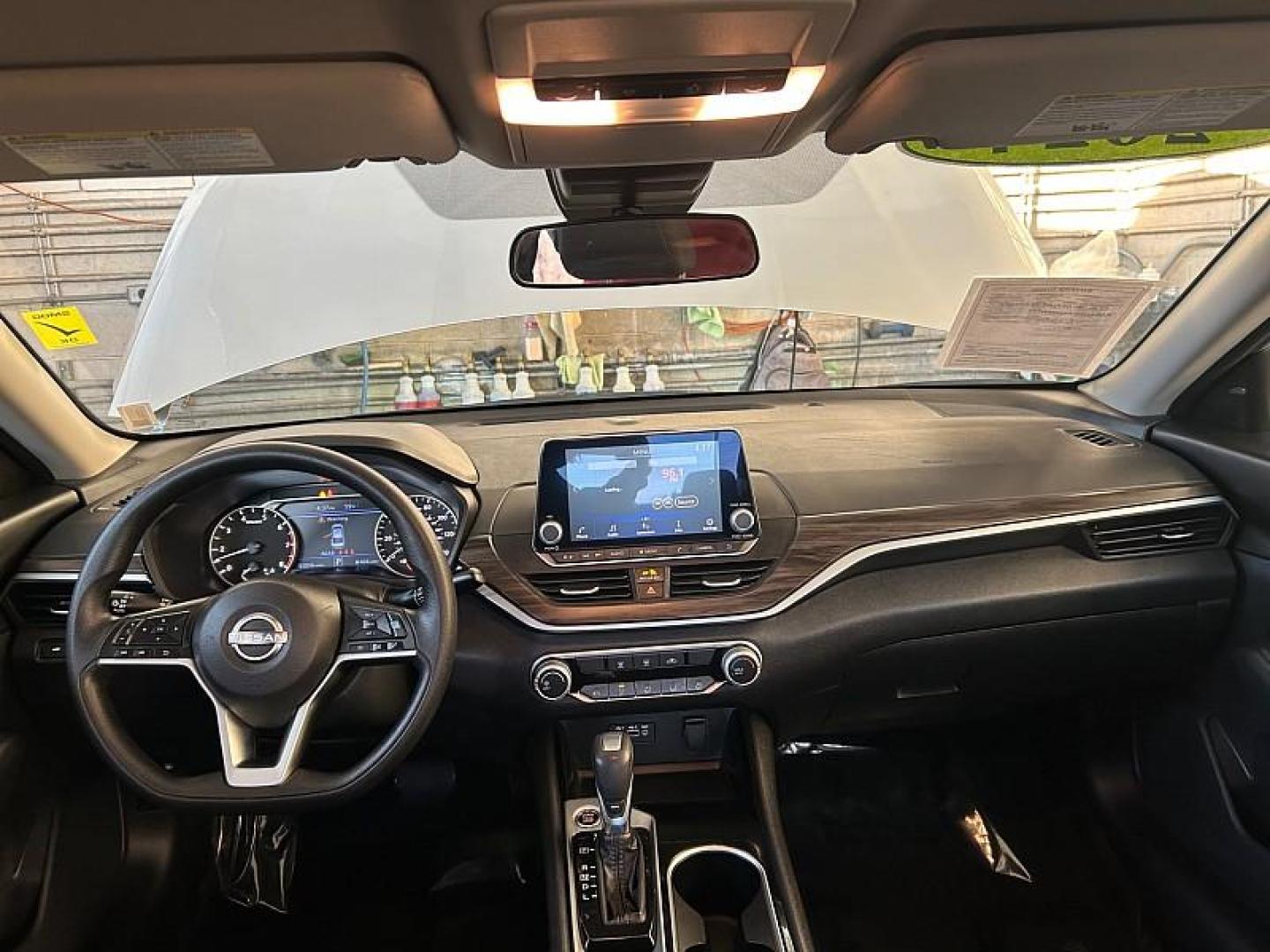 2024 SILVER Nissan Altima (1N4BL4DV3RN) with an 4-Cyl 2.5 Liter engine, Automatic Xtronic CVT transmission, located at 412 Auto Vista Drive, Palmdale, 93551, (661) 945-0620, 34.592636, -118.136681 - Photo#47