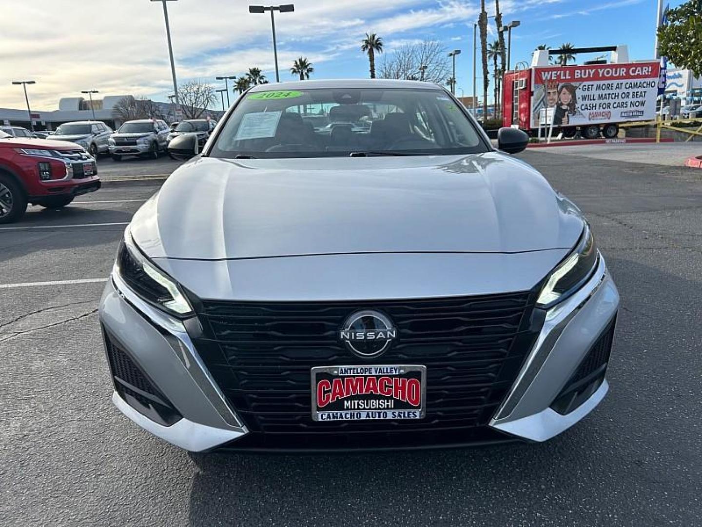 2024 SILVER Nissan Altima (1N4BL4DV2RN) with an 4-Cyl 2.5 Liter engine, Automatic Xtronic CVT transmission, located at 412 Auto Vista Drive, Palmdale, 93551, (661) 945-0620, 34.592636, -118.136681 - Photo#2
