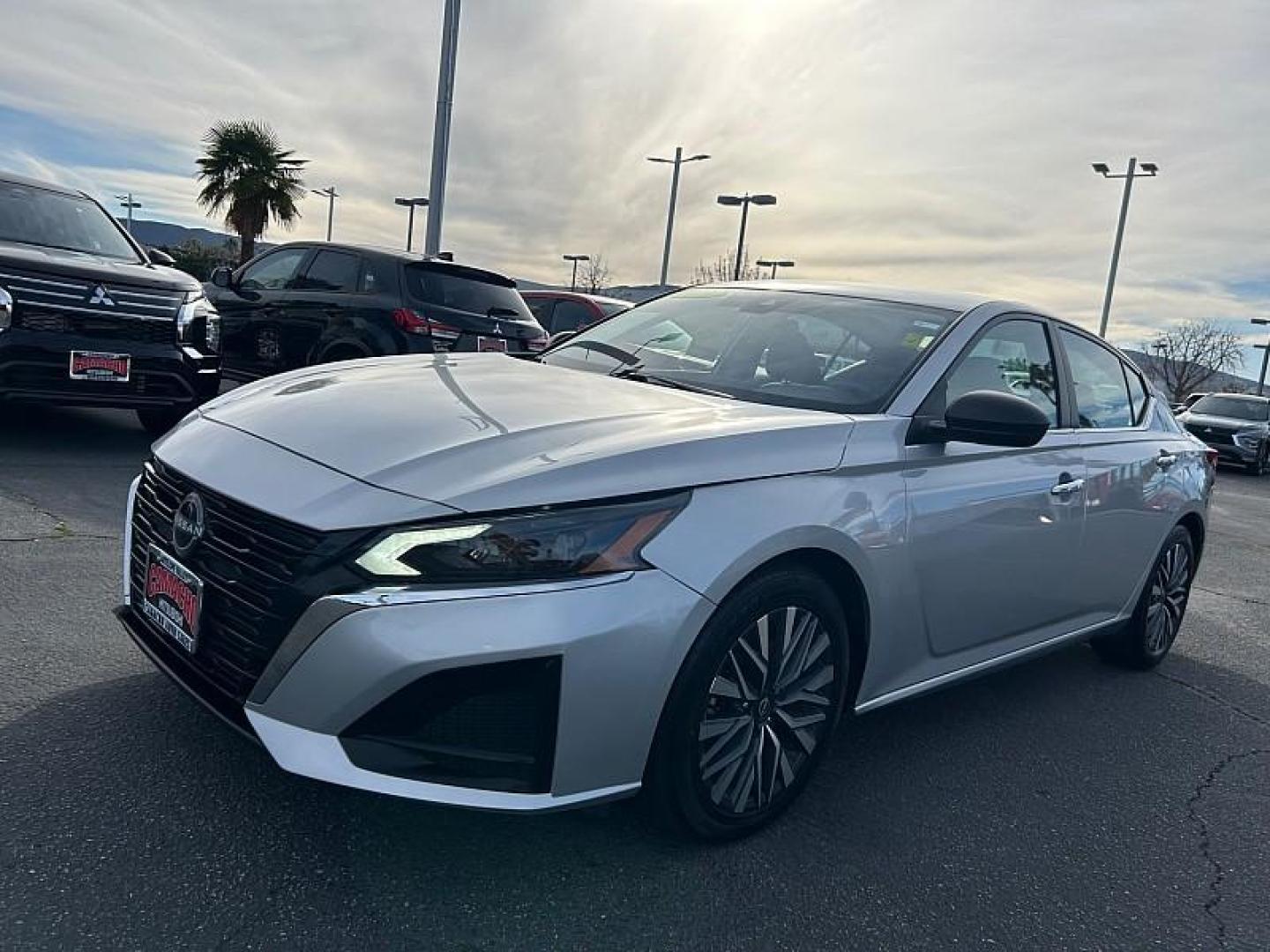2024 SILVER Nissan Altima (1N4BL4DV2RN) with an 4-Cyl 2.5 Liter engine, Automatic Xtronic CVT transmission, located at 412 Auto Vista Drive, Palmdale, 93551, (661) 945-0620, 34.592636, -118.136681 - Photo#7