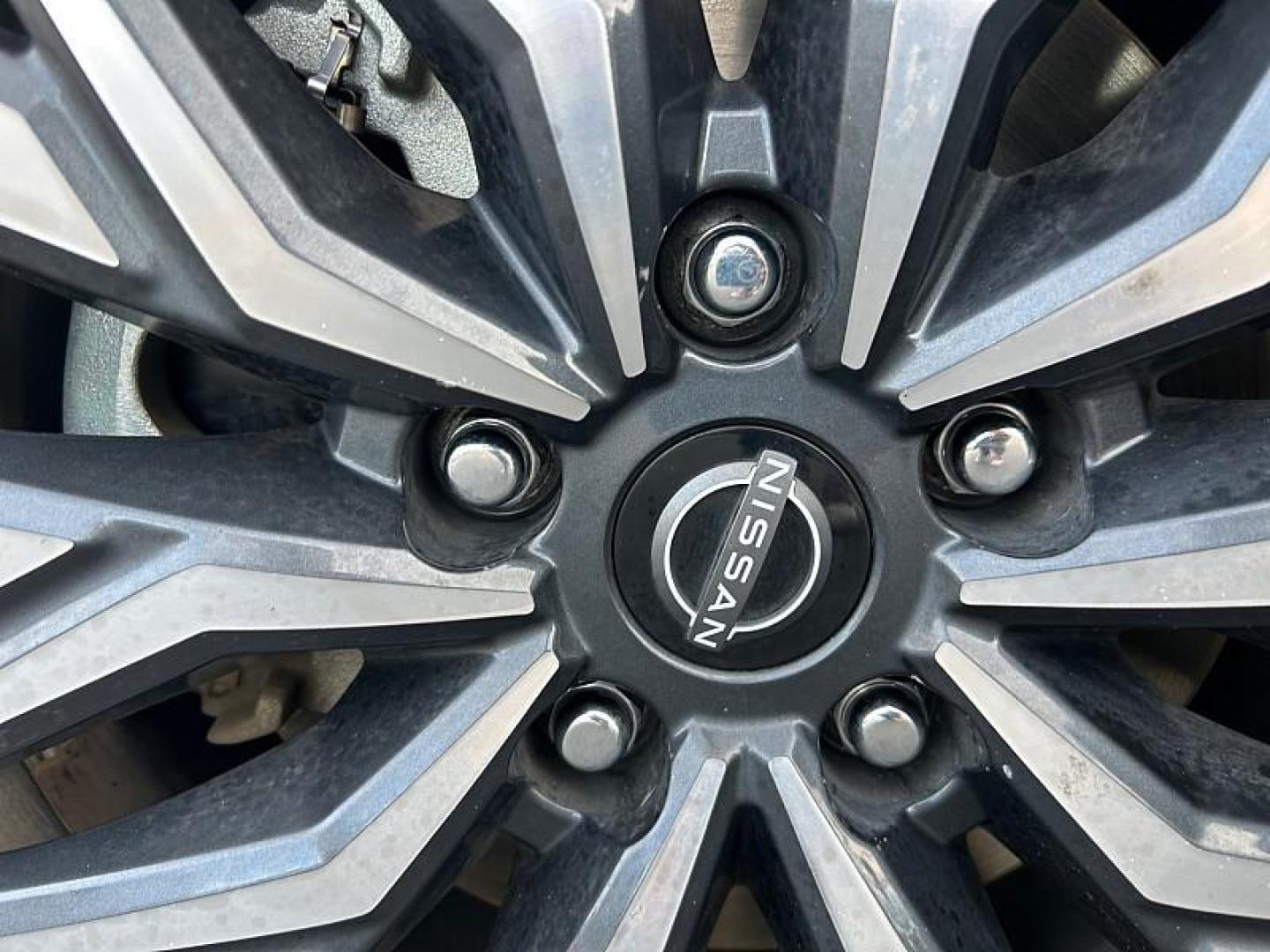 2024 SILVER Nissan Altima (1N4BL4DV2RN) with an 4-Cyl 2.5 Liter engine, Automatic Xtronic CVT transmission, located at 412 Auto Vista Drive, Palmdale, 93551, (661) 945-0620, 34.592636, -118.136681 - Photo#10