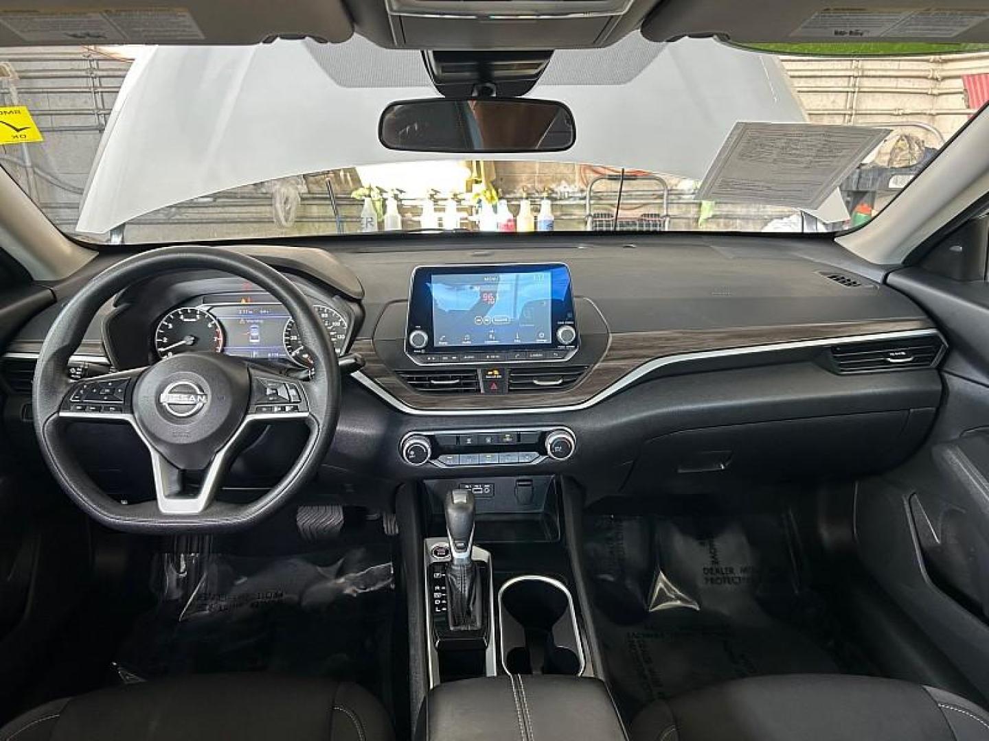 2024 SILVER Nissan Altima (1N4BL4DV2RN) with an 4-Cyl 2.5 Liter engine, Automatic Xtronic CVT transmission, located at 412 Auto Vista Drive, Palmdale, 93551, (661) 945-0620, 34.592636, -118.136681 - Photo#19