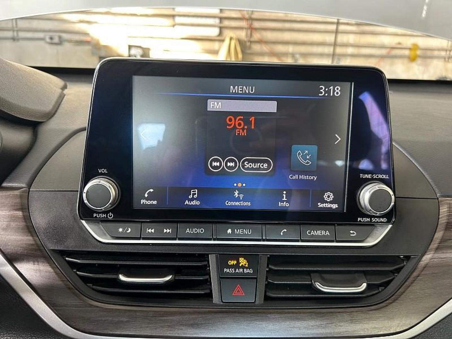 2024 SILVER Nissan Altima (1N4BL4DV2RN) with an 4-Cyl 2.5 Liter engine, Automatic Xtronic CVT transmission, located at 412 Auto Vista Drive, Palmdale, 93551, (661) 945-0620, 34.592636, -118.136681 - Photo#24