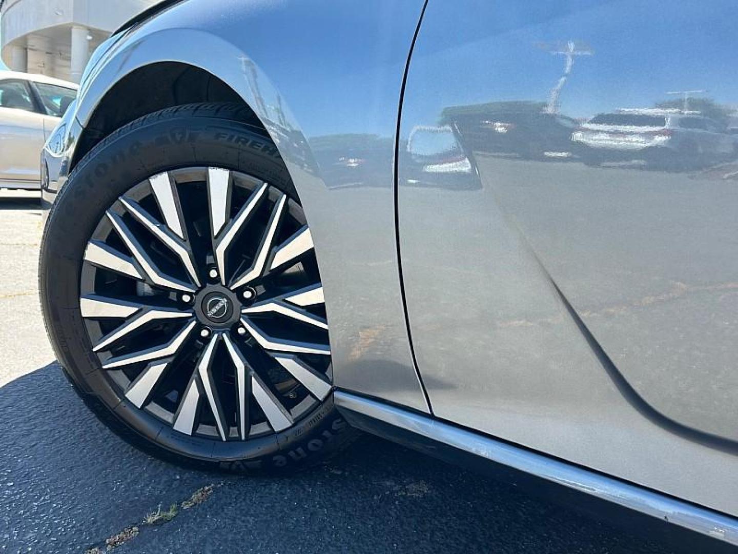 2024 GRAY Nissan Altima (1N4BL4DV5RN) with an 4-Cyl 2.5 Liter engine, Automatic Xtronic CVT transmission, located at 412 Auto Vista Drive, Palmdale, 93551, (661) 945-0620, 34.592636, -118.136681 - Photo#53