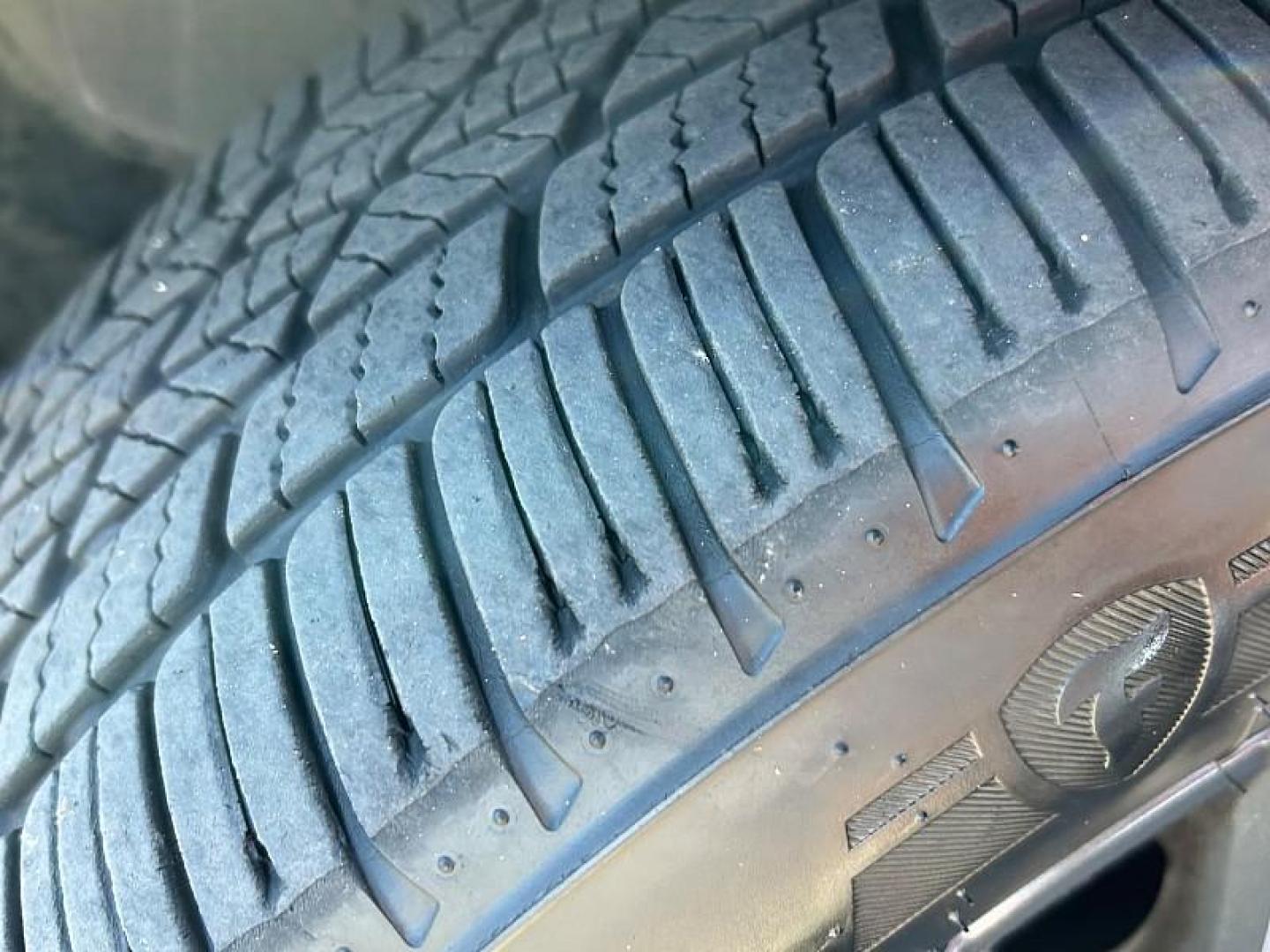 2024 GRAY Nissan Altima (1N4BL4DV5RN) with an 4-Cyl 2.5 Liter engine, Automatic Xtronic CVT transmission, located at 412 Auto Vista Drive, Palmdale, 93551, (661) 945-0620, 34.592636, -118.136681 - Photo#19