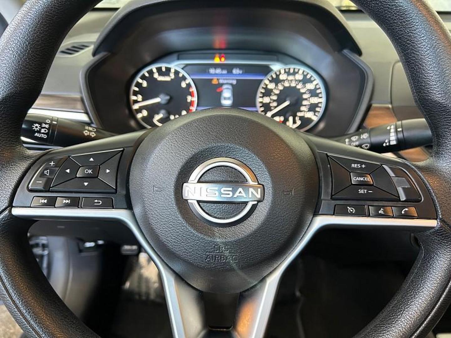 2024 GRAY Nissan Altima (1N4BL4DV5RN) with an 4-Cyl 2.5 Liter engine, Automatic Xtronic CVT transmission, located at 412 Auto Vista Drive, Palmdale, 93551, (661) 945-0620, 34.592636, -118.136681 - Photo#24