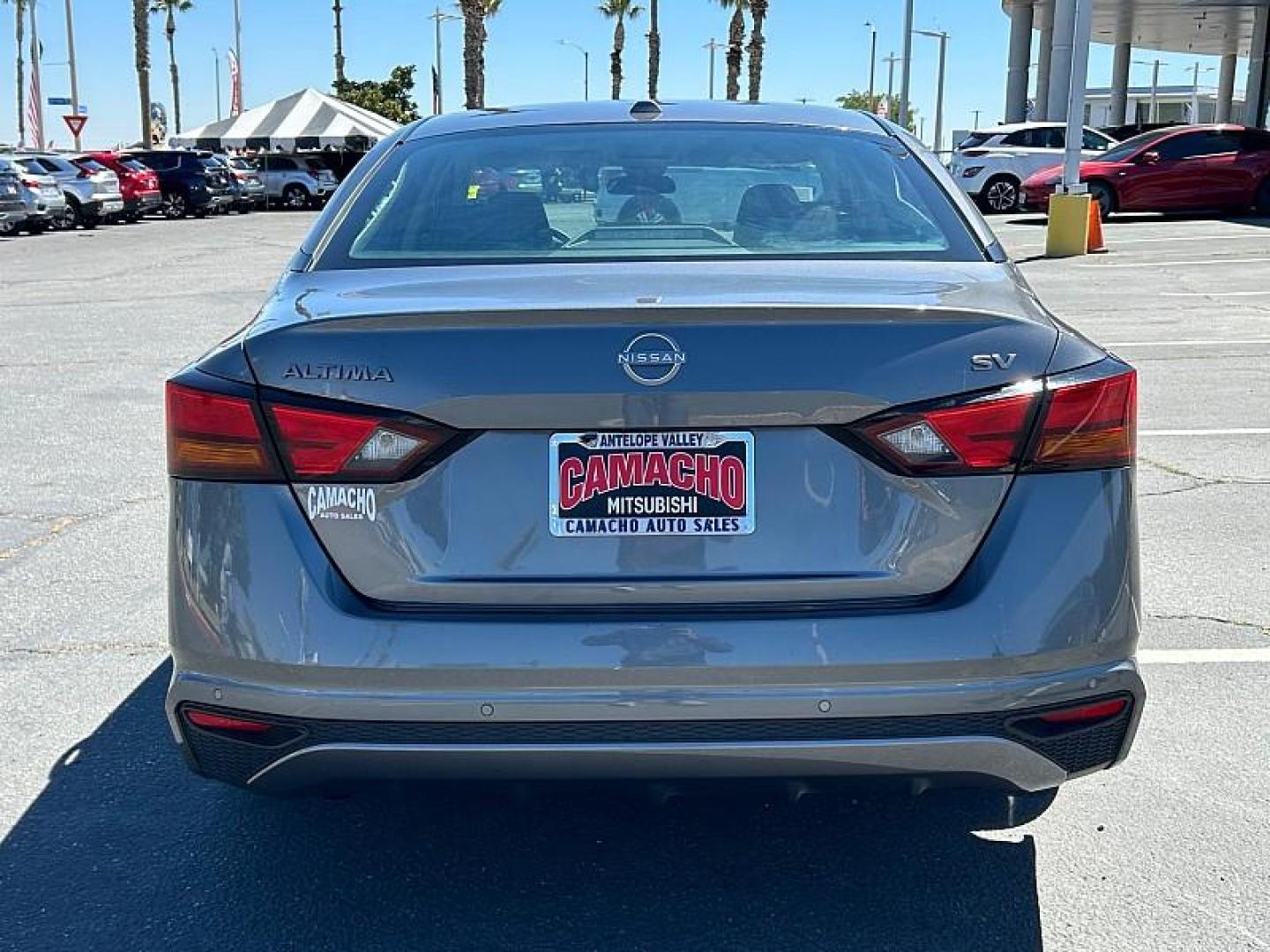 2024 GRAY Nissan Altima (1N4BL4DV4RN) with an 4-Cyl 2.5 Liter engine, Automatic Xtronic CVT transmission, located at 412 Auto Vista Drive, Palmdale, 93551, (661) 945-0620, 34.592636, -118.136681 - Photo#8
