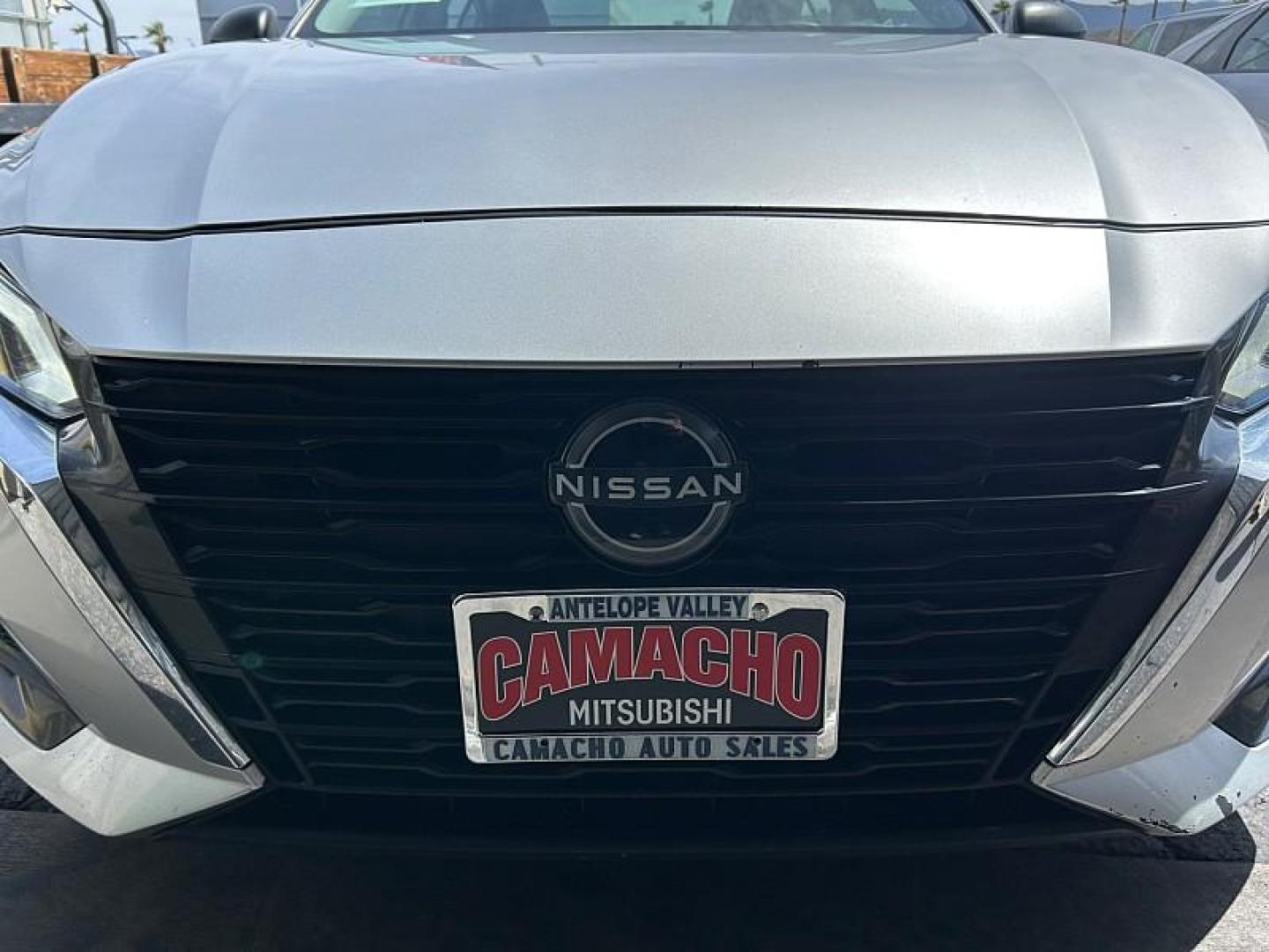 2024 SILVER Nissan Altima (1N4BL4DV4RN) with an 4-Cyl 2.5 Liter engine, Automatic Xtronic CVT transmission, located at 412 Auto Vista Drive, Palmdale, 93551, (661) 945-0620, 34.592636, -118.136681 - Photo#9