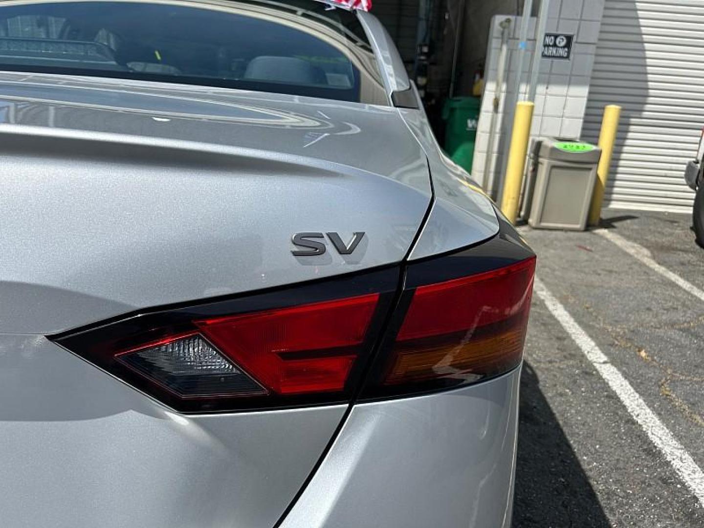 2024 SILVER Nissan Altima (1N4BL4DV4RN) with an 4-Cyl 2.5 Liter engine, Automatic Xtronic CVT transmission, located at 412 Auto Vista Drive, Palmdale, 93551, (661) 945-0620, 34.592636, -118.136681 - Photo#10