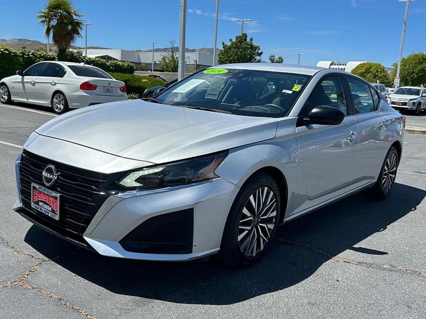 2024 SILVER Nissan Altima (1N4BL4DV2RN) with an 4-Cyl 2.5 Liter engine, Automatic Xtronic CVT transmission, located at 412 Auto Vista Drive, Palmdale, 93551, (661) 945-0620, 34.592636, -118.136681 - Photo#7