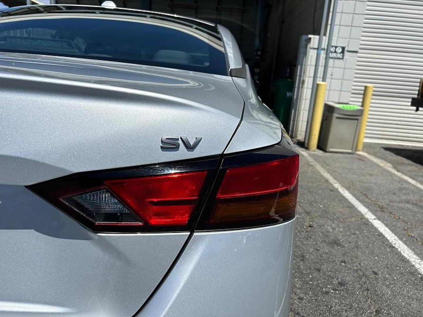 2024 SILVER Nissan Altima (1N4BL4DV2RN) with an 4-Cyl 2.5 Liter engine, Automatic Xtronic CVT transmission, located at 412 Auto Vista Drive, Palmdale, 93551, (661) 945-0620, 34.592636, -118.136681 - Photo#11