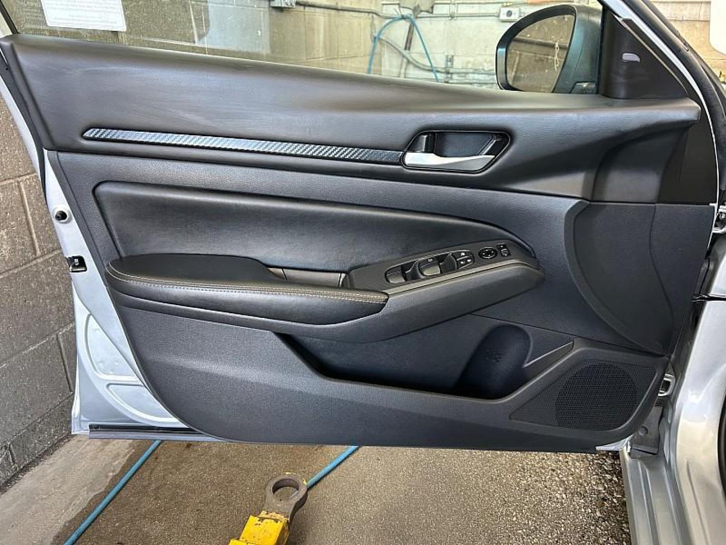 2024 SILVER Nissan Altima (1N4BL4DV2RN) with an 4-Cyl 2.5 Liter engine, Automatic Xtronic CVT transmission, located at 412 Auto Vista Drive, Palmdale, 93551, (661) 945-0620, 34.592636, -118.136681 - Photo#16