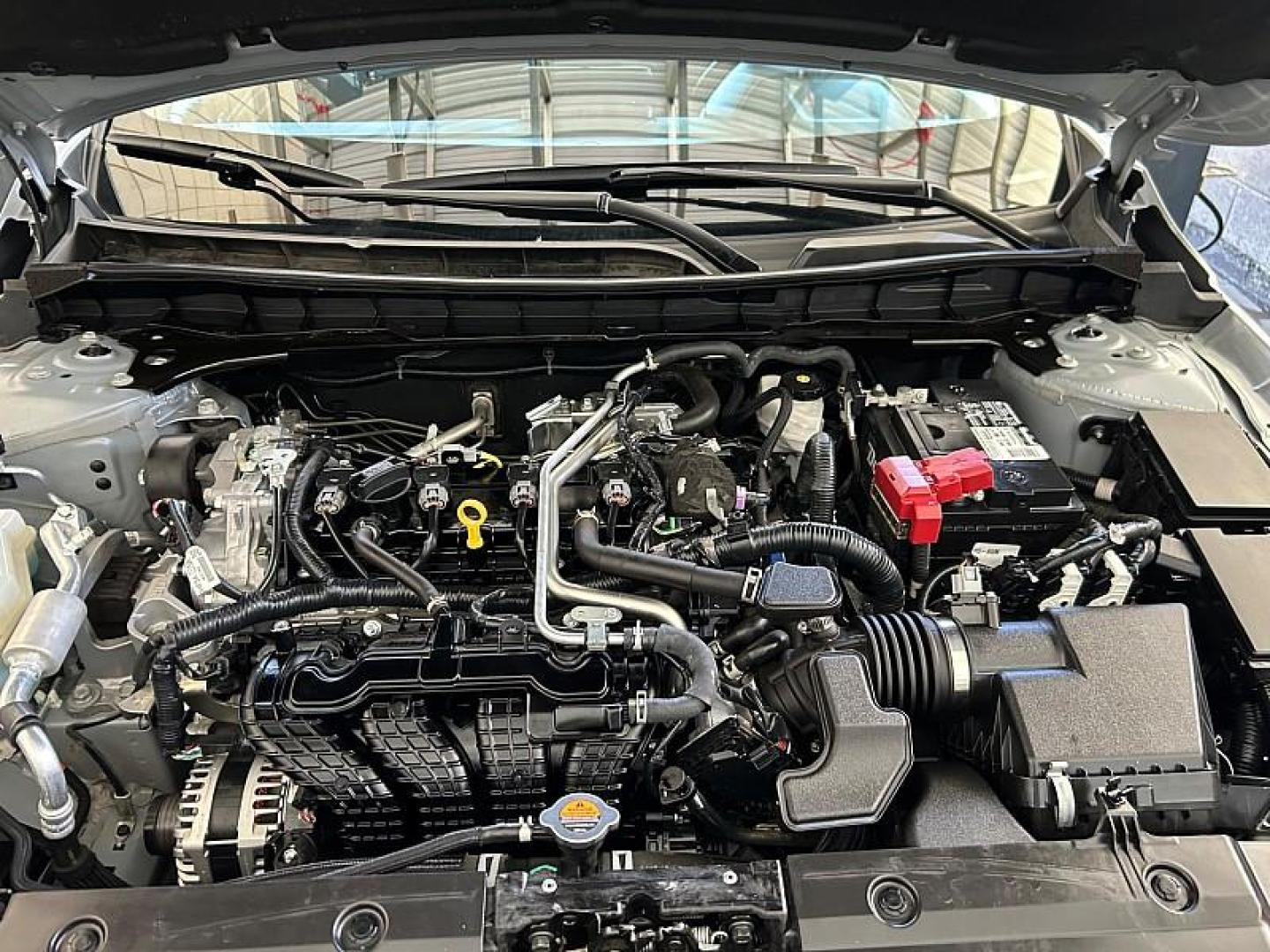 2024 SILVER Nissan Altima (1N4BL4DV2RN) with an 4-Cyl 2.5 Liter engine, Automatic Xtronic CVT transmission, located at 412 Auto Vista Drive, Palmdale, 93551, (661) 945-0620, 34.592636, -118.136681 - Photo#30