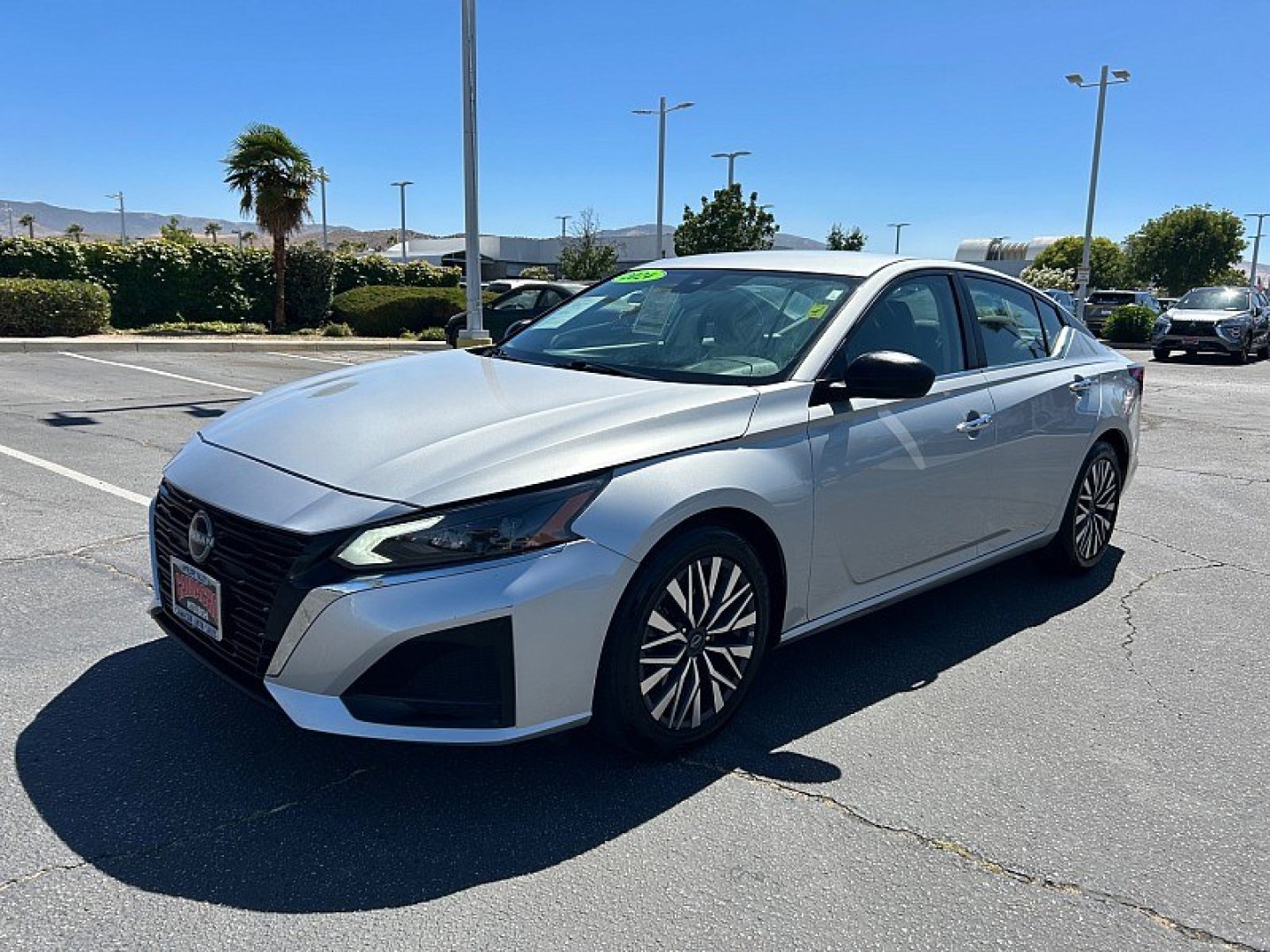 2024 SILVER Nissan Altima (1N4BL4DV9RN) with an 4-Cyl 2.5 Liter engine, Automatic Xtronic CVT transmission, located at 412 Auto Vista Drive, Palmdale, 93551, (661) 945-0620, 34.592636, -118.136681- Photo#6
