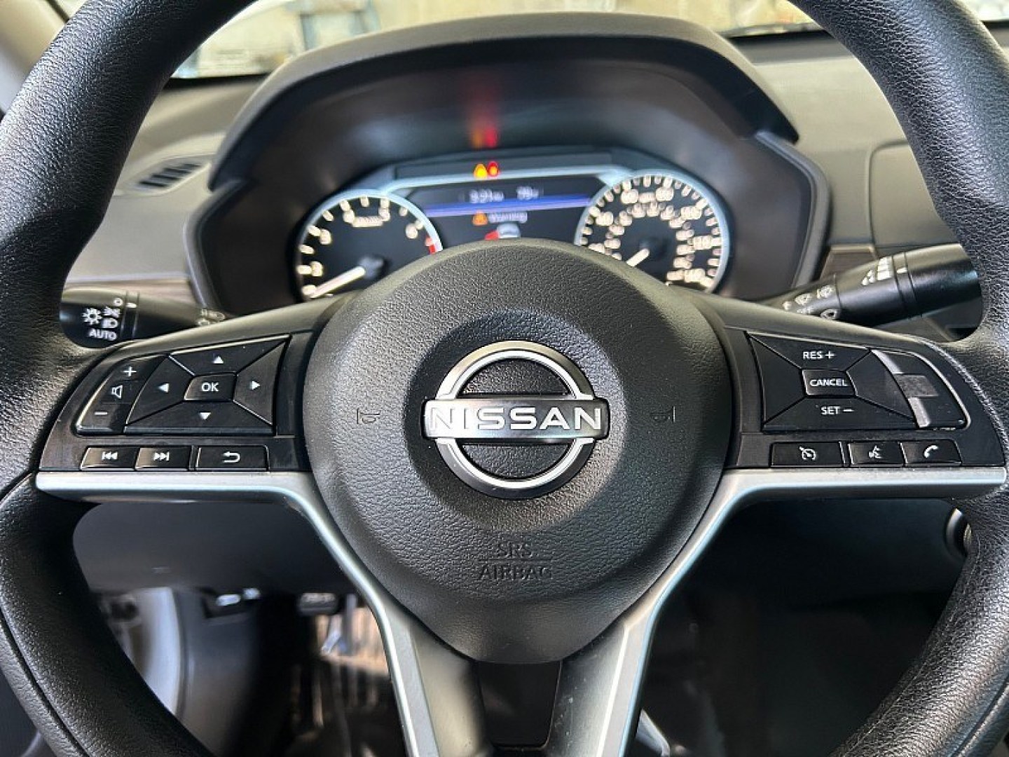 2024 SILVER Nissan Altima (1N4BL4DV9RN) with an 4-Cyl 2.5 Liter engine, Automatic Xtronic CVT transmission, located at 412 Auto Vista Drive, Palmdale, 93551, (661) 945-0620, 34.592636, -118.136681- Photo#28