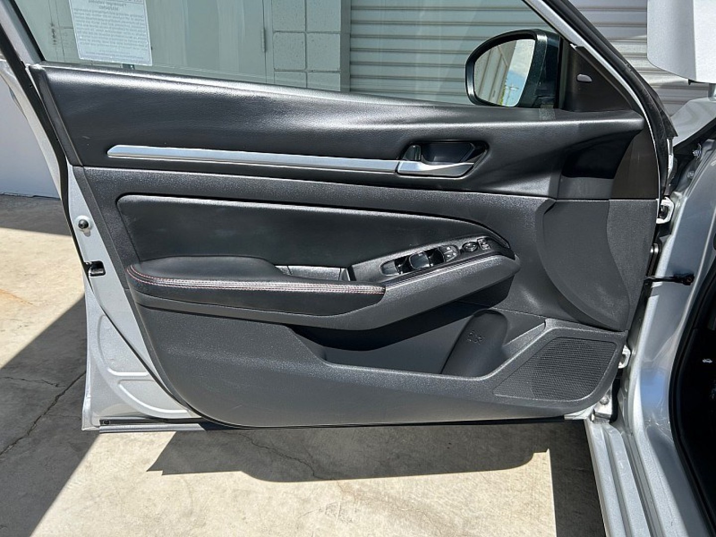 2024 Silver Nissan Altima (1N4BL4CV0RN) with an 4-Cyl 2.5 Liter engine, Automatic Xtronic CVT transmission, located at 412 Auto Vista Drive, Palmdale, 93551, (661) 945-0620, 34.592636, -118.136681- Photo#8