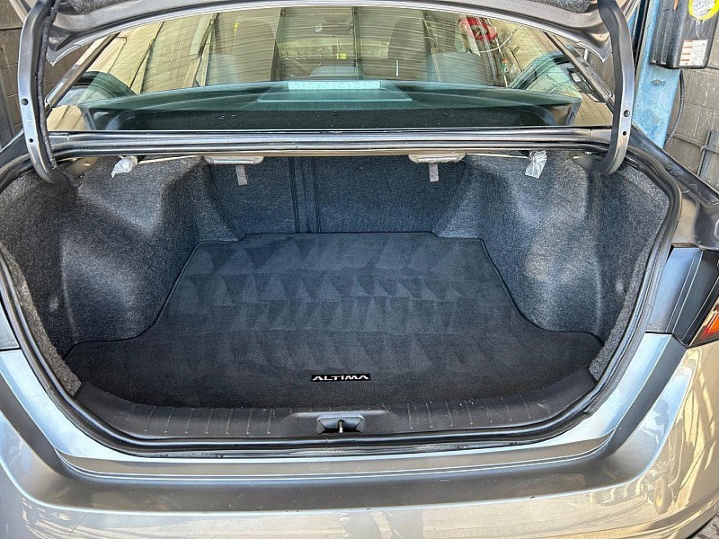 2024 Gray Nissan Altima (1N4BL4DV7RN) with an 4-Cyl 2.5 Liter engine, Automatic Xtronic CVT transmission, located at 412 Auto Vista Drive, Palmdale, 93551, (661) 945-0620, 34.592636, -118.136681- Photo#27