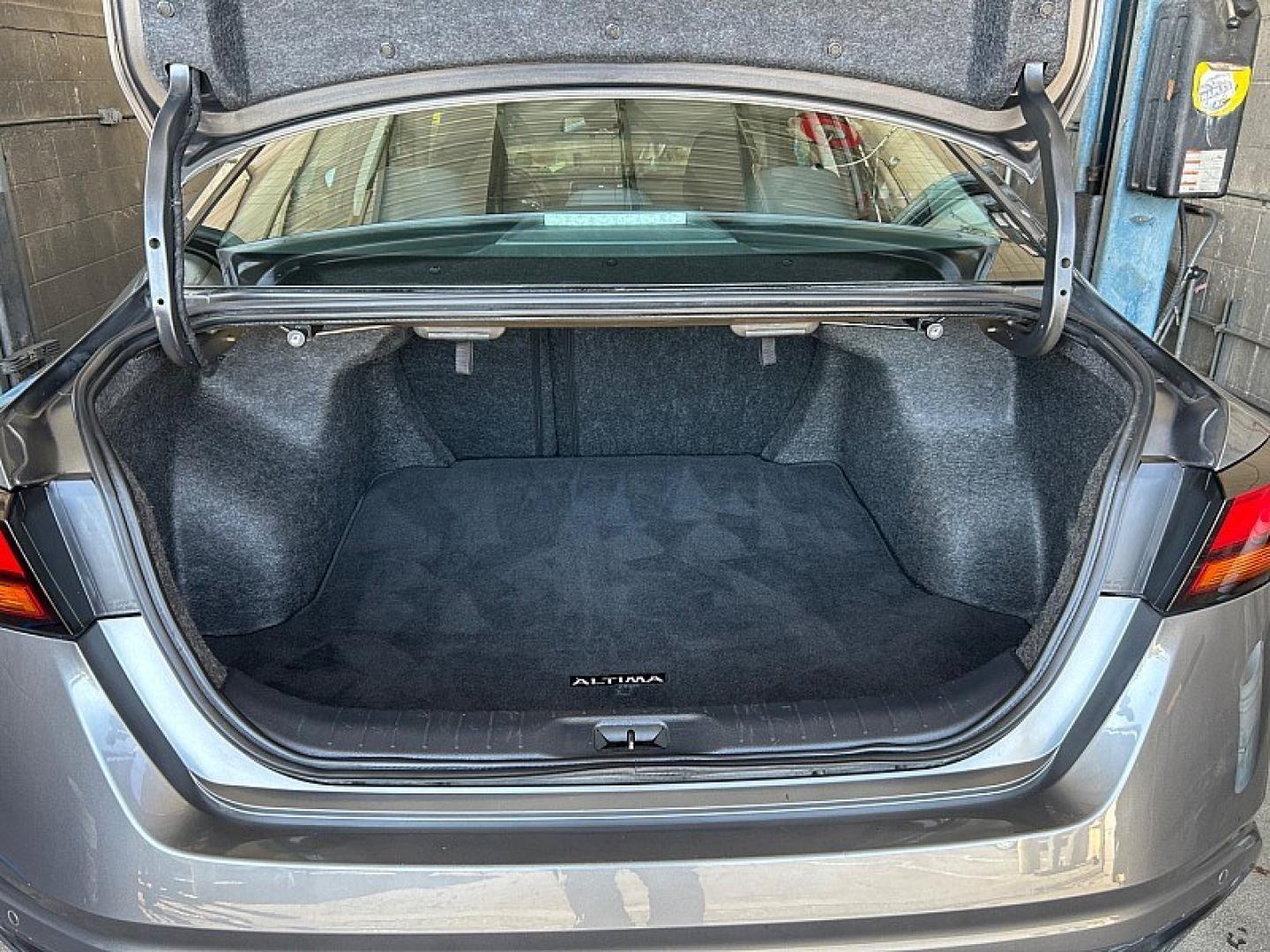 2024 Gray Nissan Altima (1N4BL4DV1RN) with an 4-Cyl 2.5 Liter engine, Automatic Xtronic CVT transmission, located at 412 Auto Vista Drive, Palmdale, 93551, (661) 945-0620, 34.592636, -118.136681- Photo#29