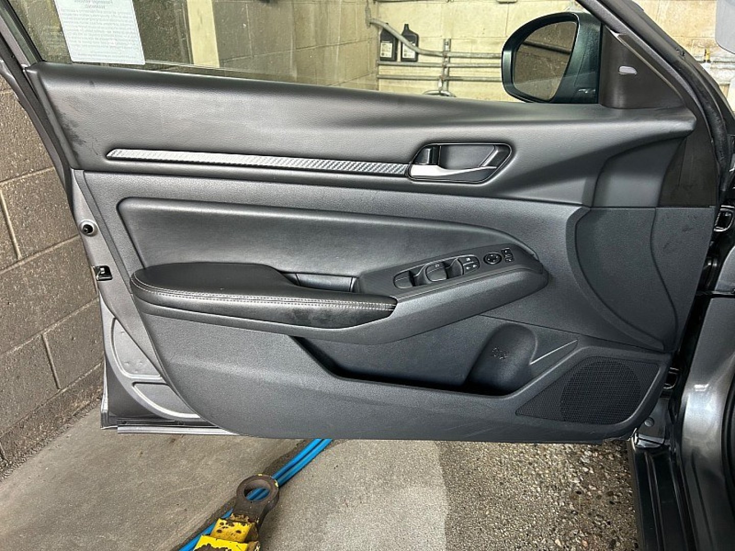 2024 GRAY Nissan Altima (1N4BL4DV2RN) with an 4-Cyl 2.5 Liter engine, Automatic Xtronic CVT transmission, located at 412 Auto Vista Drive, Palmdale, 93551, (661) 945-0620, 34.592636, -118.136681- Photo#16
