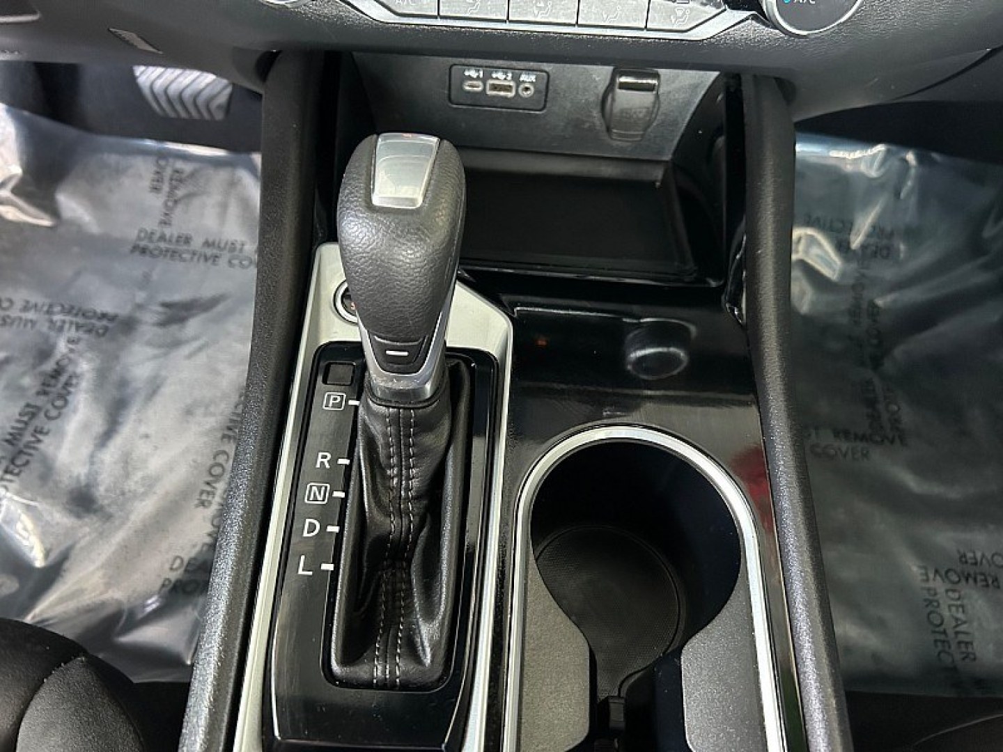2024 GRAY Nissan Altima (1N4BL4DV2RN) with an 4-Cyl 2.5 Liter engine, Automatic Xtronic CVT transmission, located at 412 Auto Vista Drive, Palmdale, 93551, (661) 945-0620, 34.592636, -118.136681- Photo#17