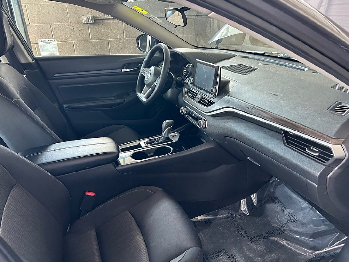 2024 GRAY Nissan Altima (1N4BL4DV2RN) with an 4-Cyl 2.5 Liter engine, Automatic Xtronic CVT transmission, located at 412 Auto Vista Drive, Palmdale, 93551, (661) 945-0620, 34.592636, -118.136681- Photo#23