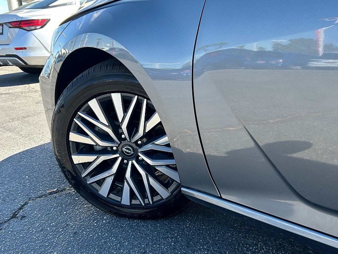 2024 Gray /black Nissan Altima (1N4BL4DV4RN) with an 4-Cyl 2.5 Liter engine, Automatic Xtronic CVT transmission, located at 412 Auto Vista Drive, Palmdale, 93551, (661) 945-0620, 34.592636, -118.136681 - Discover comfort, efficiency, and modern technology in this 2024 Nissan Altima 2.5 SV!This one-owner vehicle combines sleek styling with a comfortable ride and impressive fuel economy, achieving an estimated 32 MPG combined, with up to 39 MPG on the highway. Powered by a 2.5L 4-cylinder engine produ- Photo#7