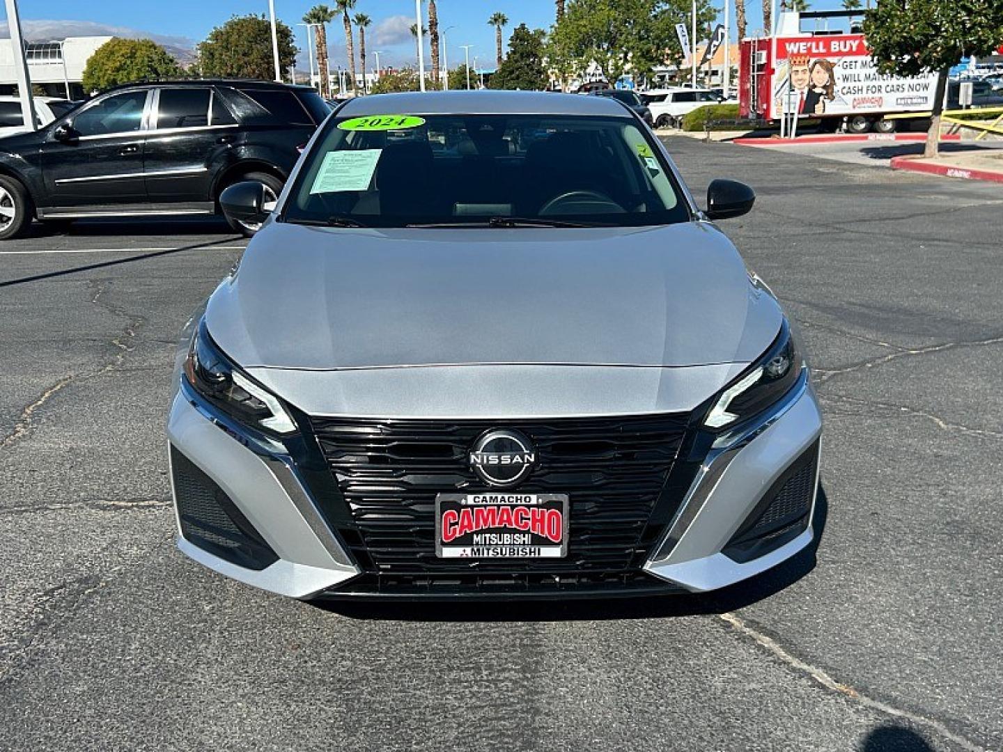 2024 Silver Nissan Altima (1N4BL4DV1RN) with an 4-Cyl 2.5 Liter engine, Automatic Xtronic CVT transmission, located at 412 Auto Vista Drive, Palmdale, 93551, (661) 945-0620, 34.592636, -118.136681- Photo#1