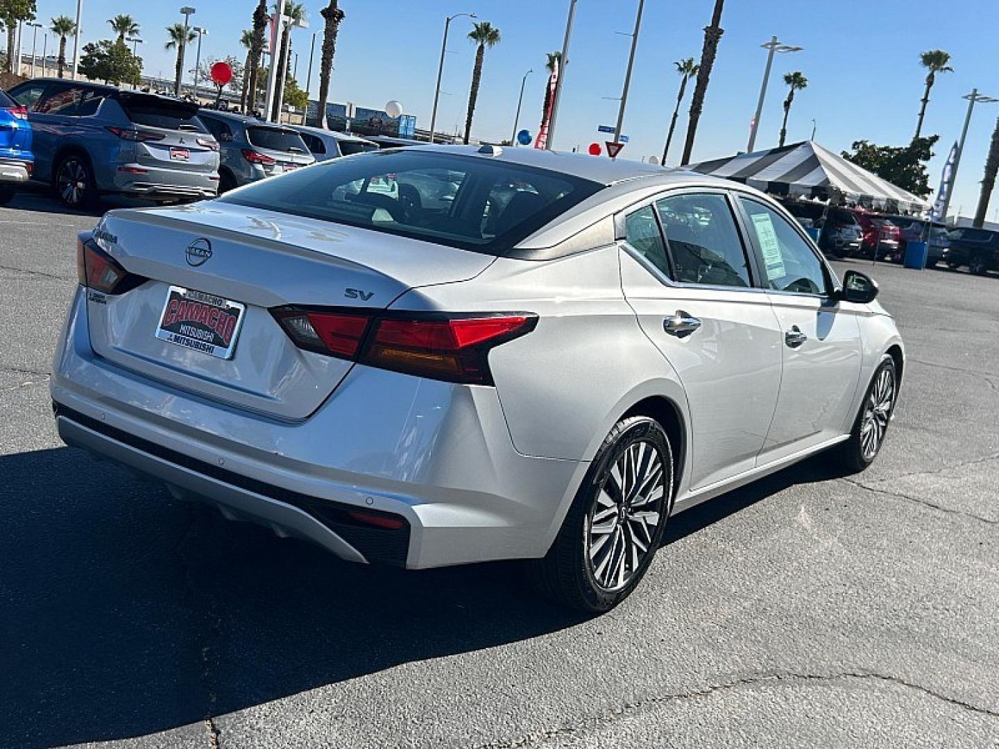 2024 Silver Nissan Altima (1N4BL4DV1RN) with an 4-Cyl 2.5 Liter engine, Automatic Xtronic CVT transmission, located at 412 Auto Vista Drive, Palmdale, 93551, (661) 945-0620, 34.592636, -118.136681- Photo#7