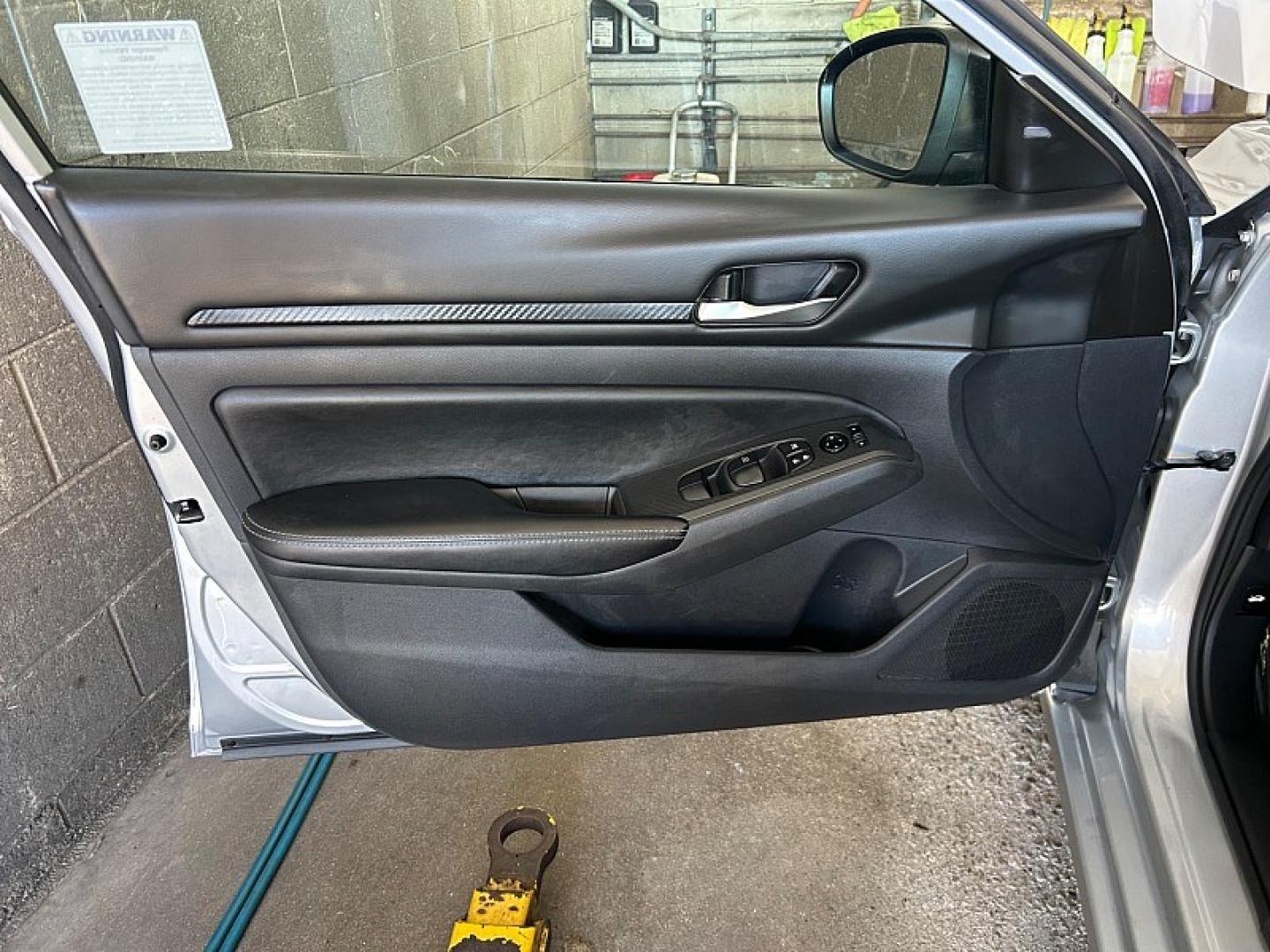 2024 Silver Nissan Altima (1N4BL4DV1RN) with an 4-Cyl 2.5 Liter engine, Automatic Xtronic CVT transmission, located at 412 Auto Vista Drive, Palmdale, 93551, (661) 945-0620, 34.592636, -118.136681- Photo#16