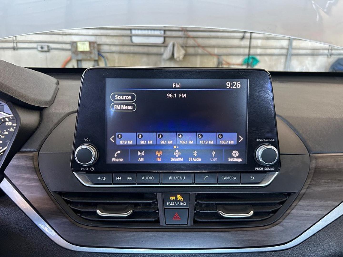 2024 Silver Nissan Altima (1N4BL4DV1RN) with an 4-Cyl 2.5 Liter engine, Automatic Xtronic CVT transmission, located at 412 Auto Vista Drive, Palmdale, 93551, (661) 945-0620, 34.592636, -118.136681- Photo#24
