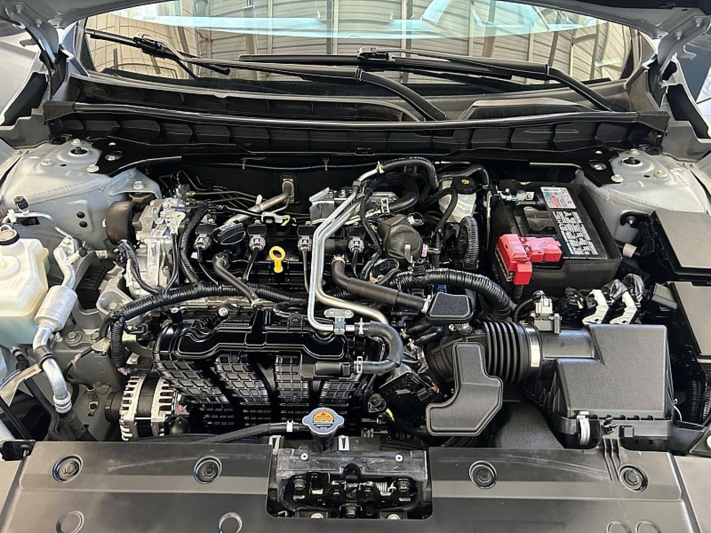 2024 Silver Nissan Altima (1N4BL4DV1RN) with an 4-Cyl 2.5 Liter engine, Automatic Xtronic CVT transmission, located at 412 Auto Vista Drive, Palmdale, 93551, (661) 945-0620, 34.592636, -118.136681- Photo#26